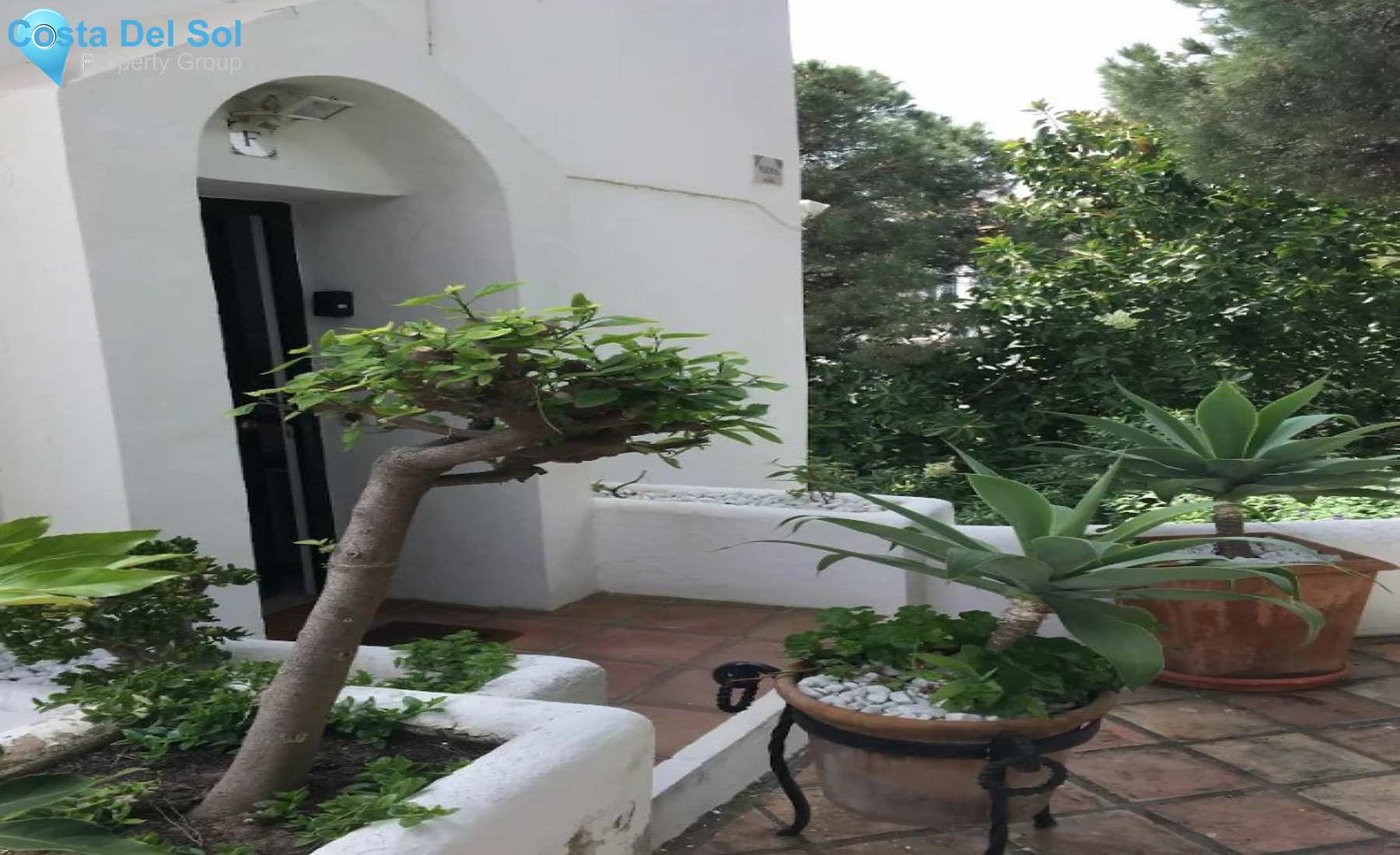 Middle Floor Apartment in Calahonda-1271724