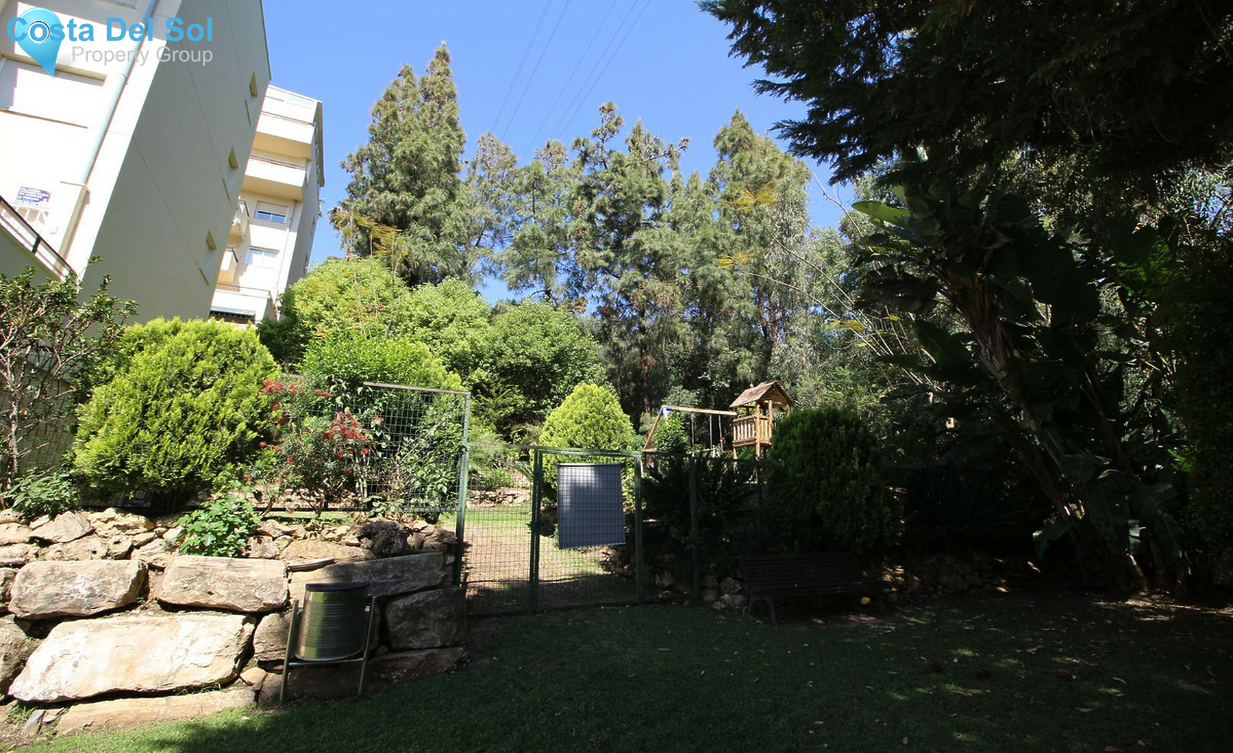 Middle Floor Apartment in Calahonda-1279000