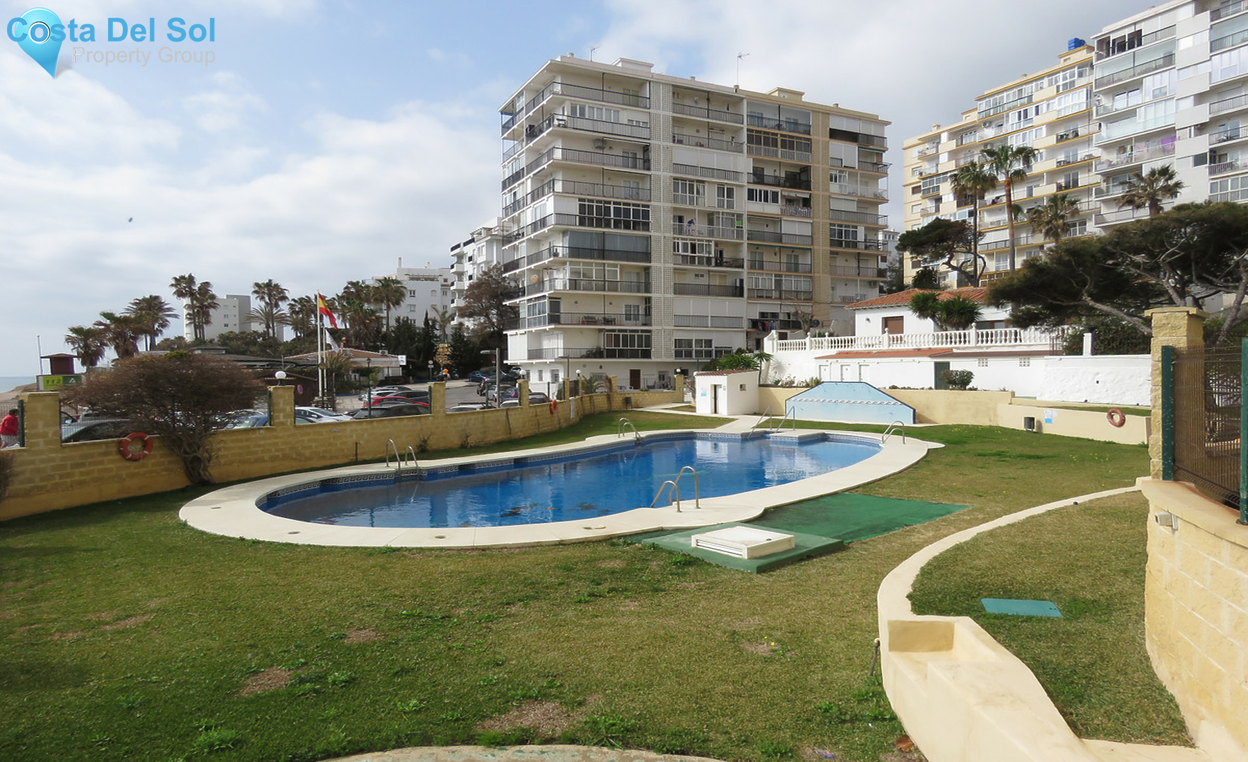 Middle Floor Apartment in Calahonda