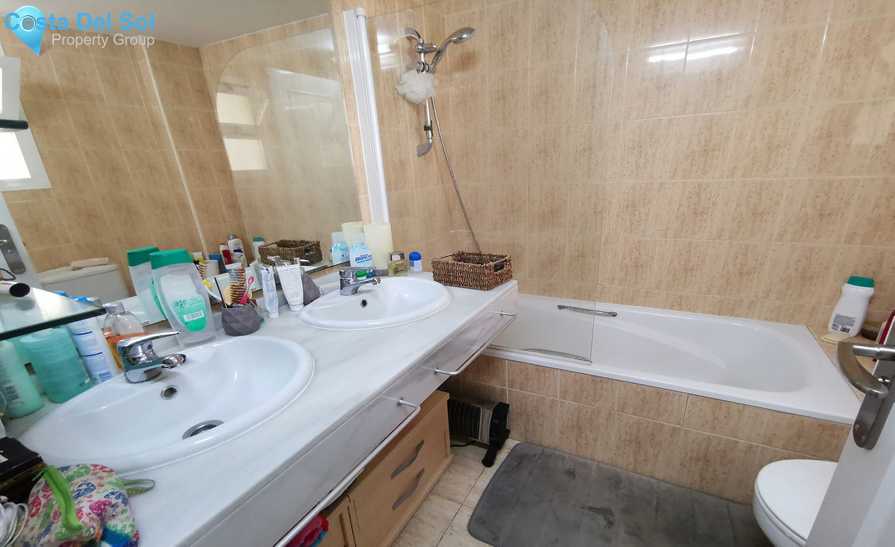 Middle Floor Apartment in Calahonda-1360688