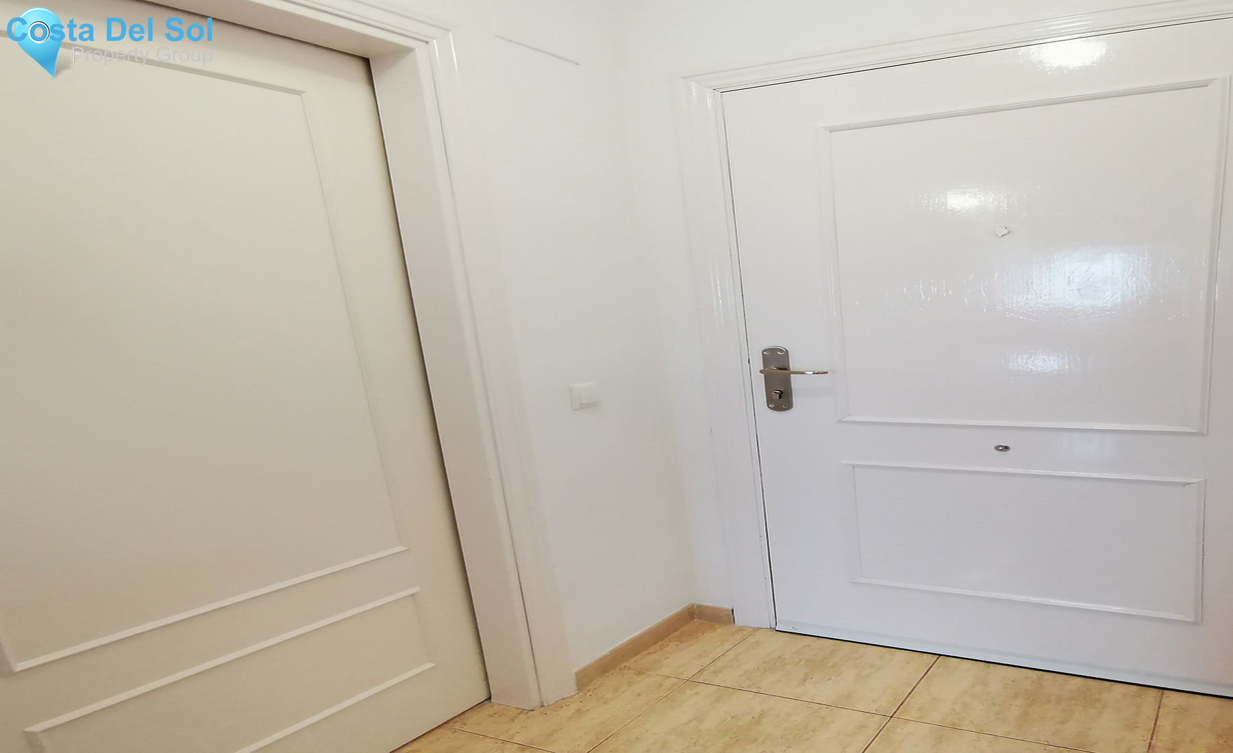 Middle Floor Apartment in Calahonda-1360691