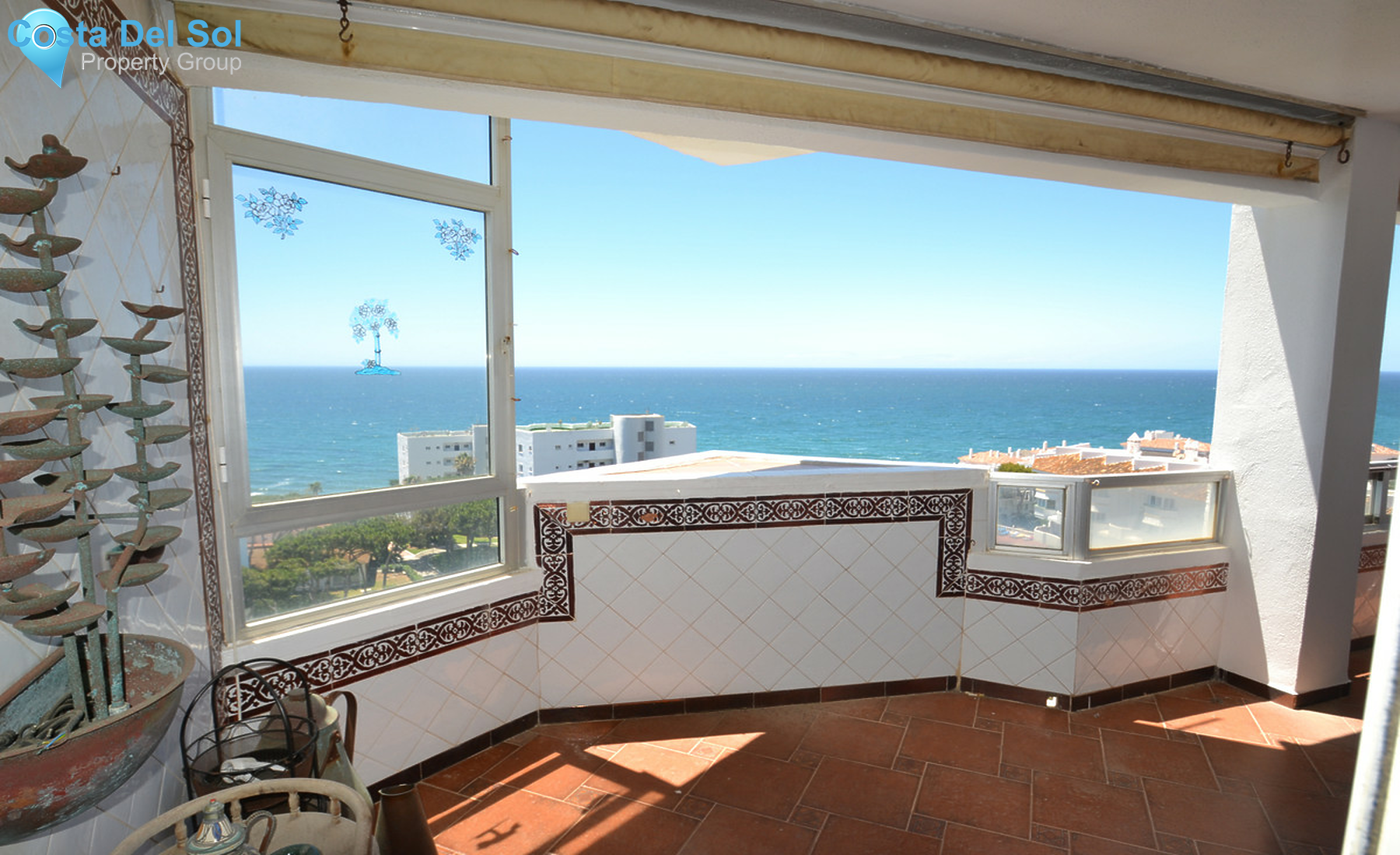 Middle Floor Apartment in Calahonda-1407317