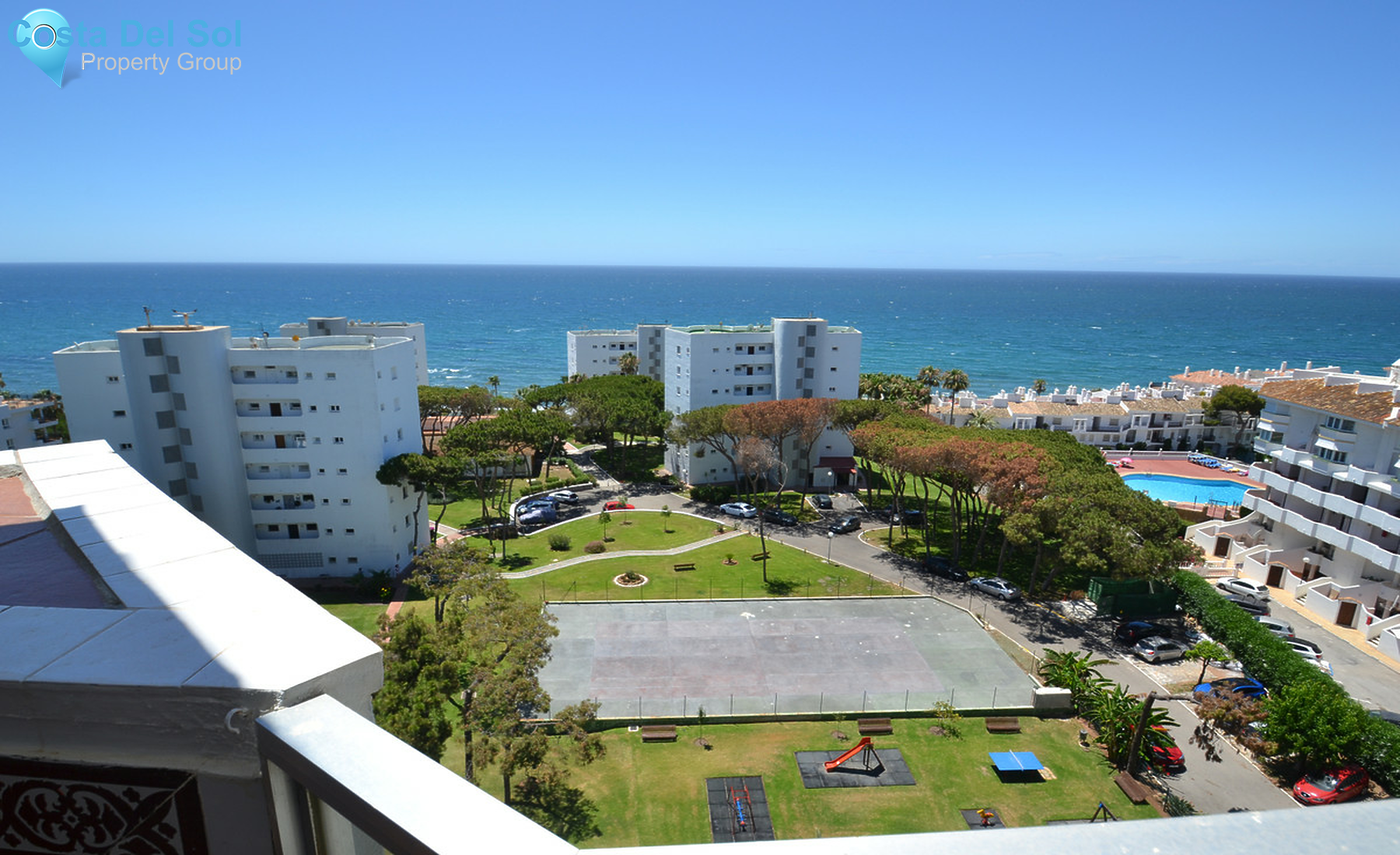 Middle Floor Apartment in Calahonda-1407326