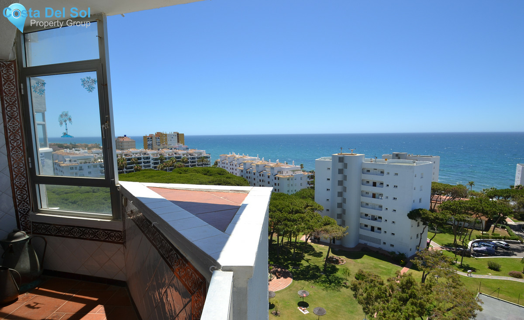Middle Floor Apartment in Calahonda-1407330