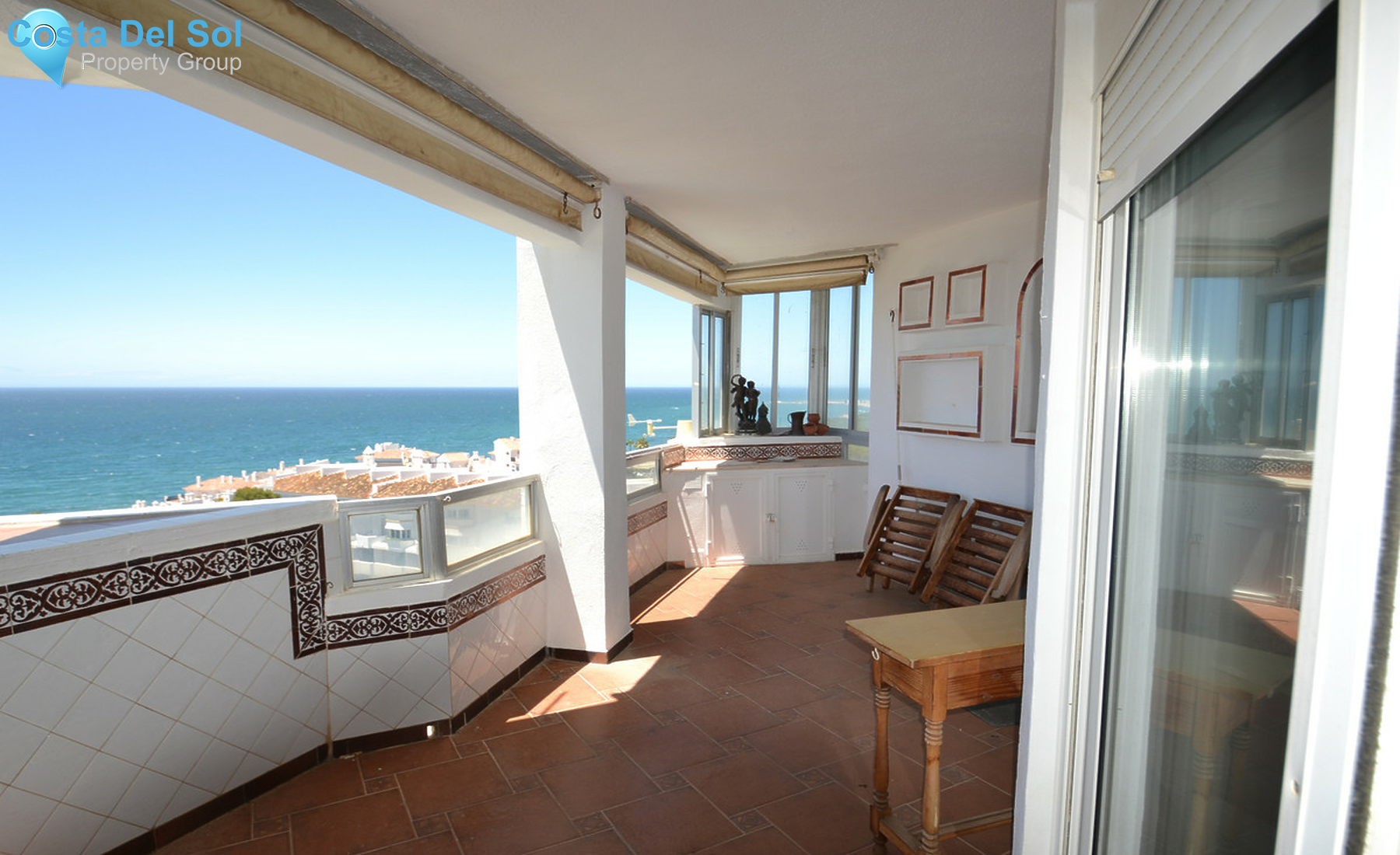 Middle Floor Apartment in Calahonda-1407320