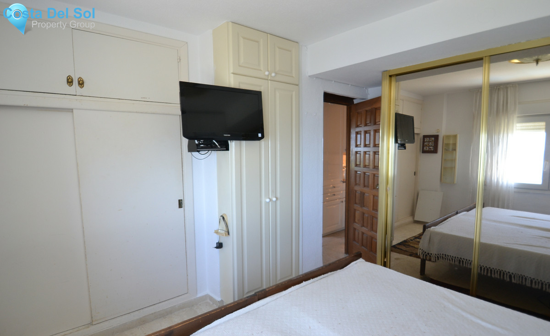 Middle Floor Apartment in Calahonda-1407325