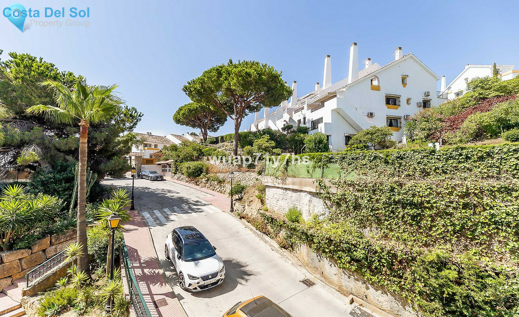 Middle Floor Apartment in Calahonda-1415532