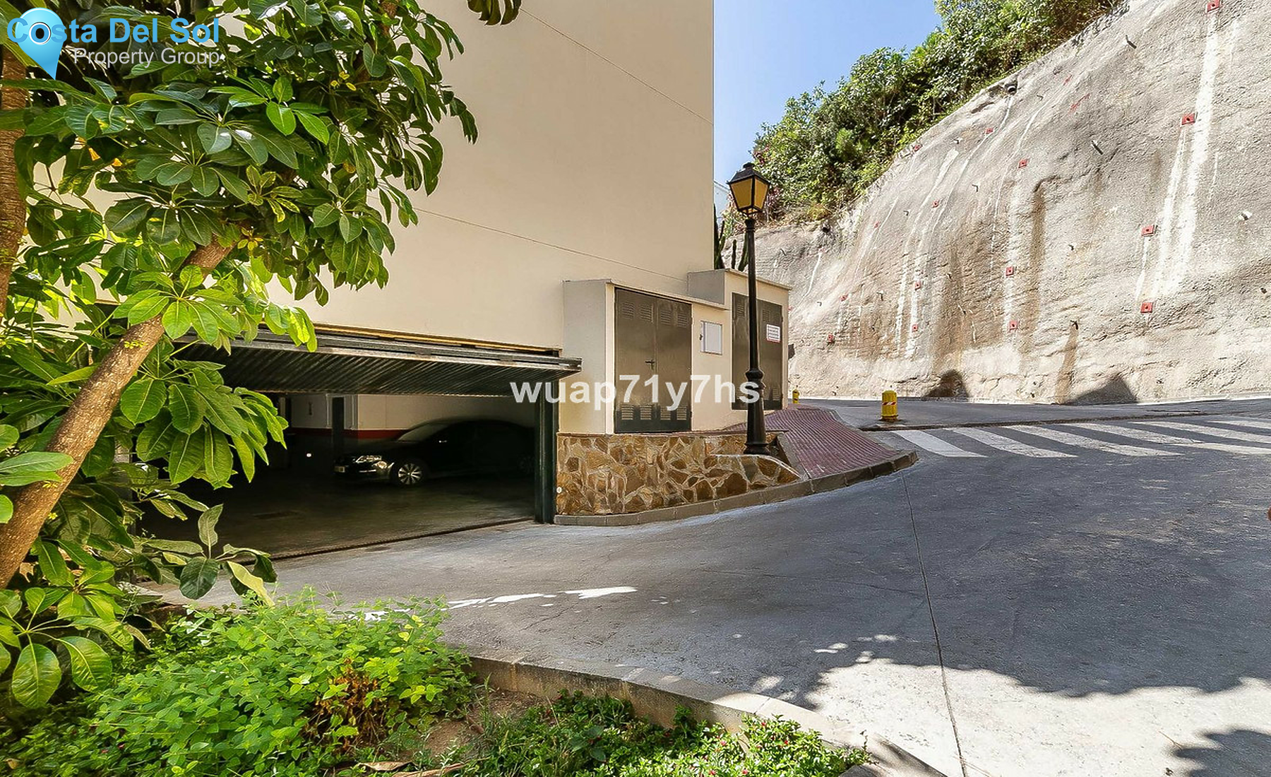 Middle Floor Apartment in Calahonda-1415533