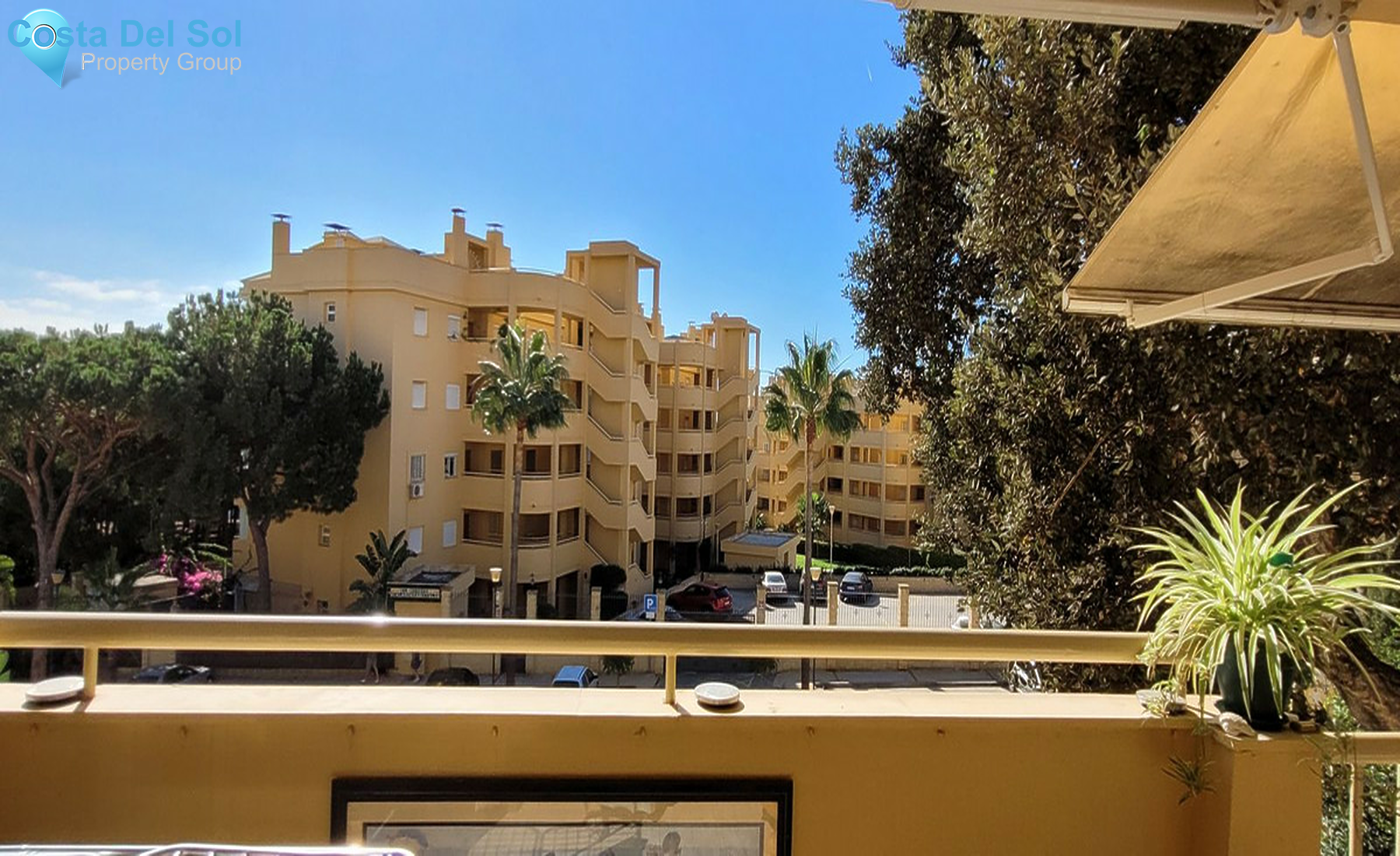 Middle Floor Apartment in Calahonda-1501188