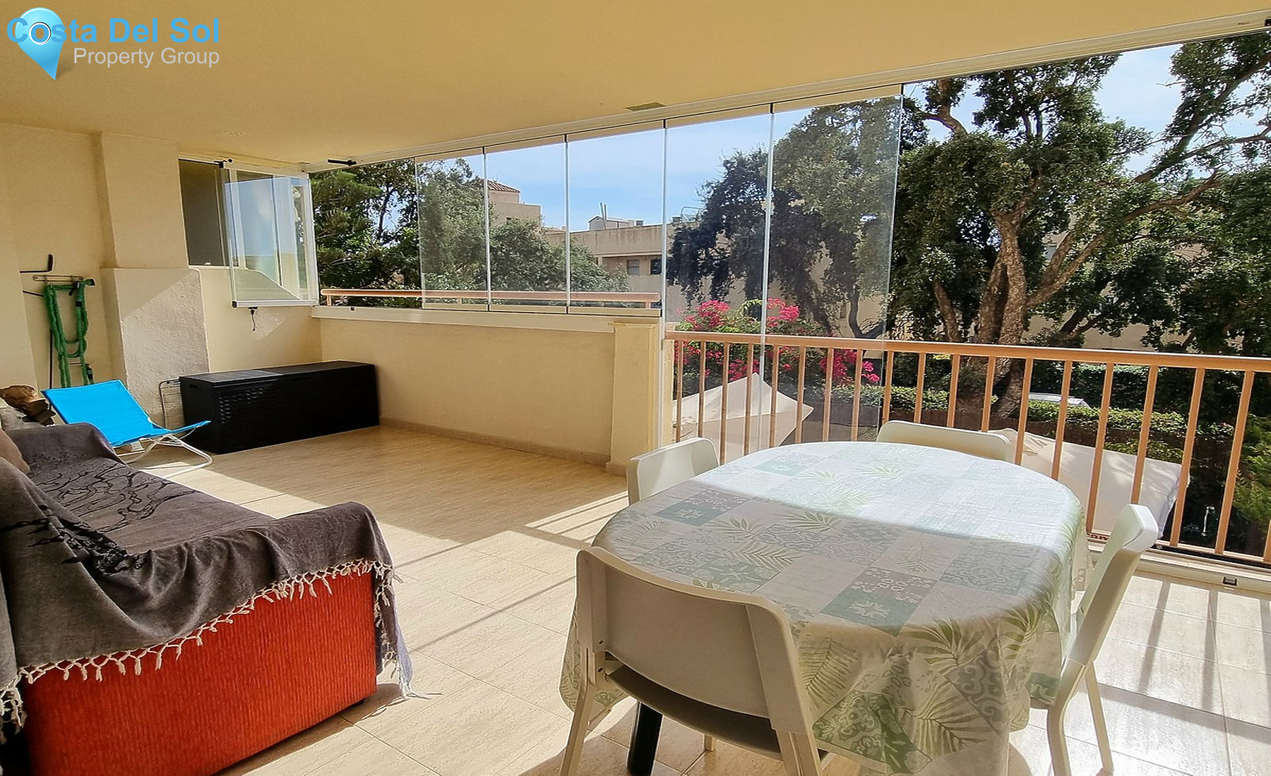 Middle Floor Apartment in Calahonda-1522382