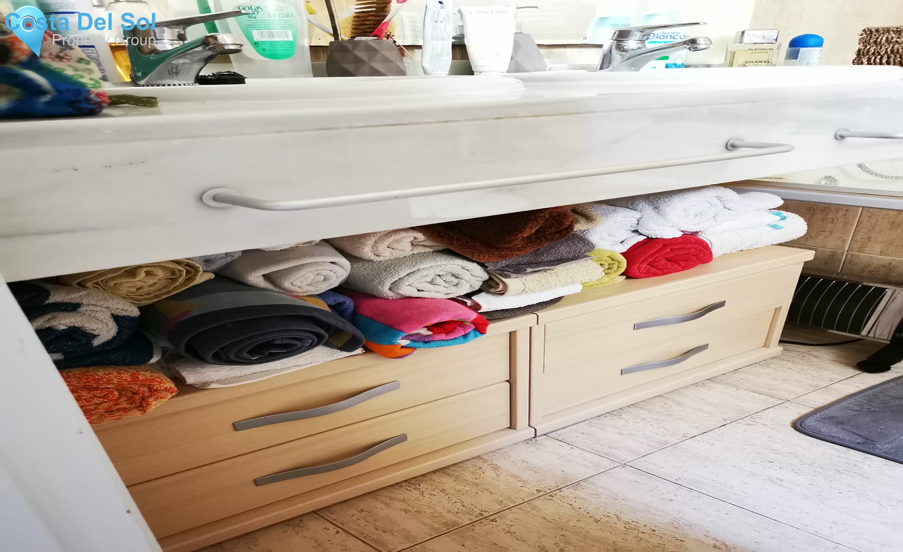 Middle Floor Apartment in Calahonda-1137259