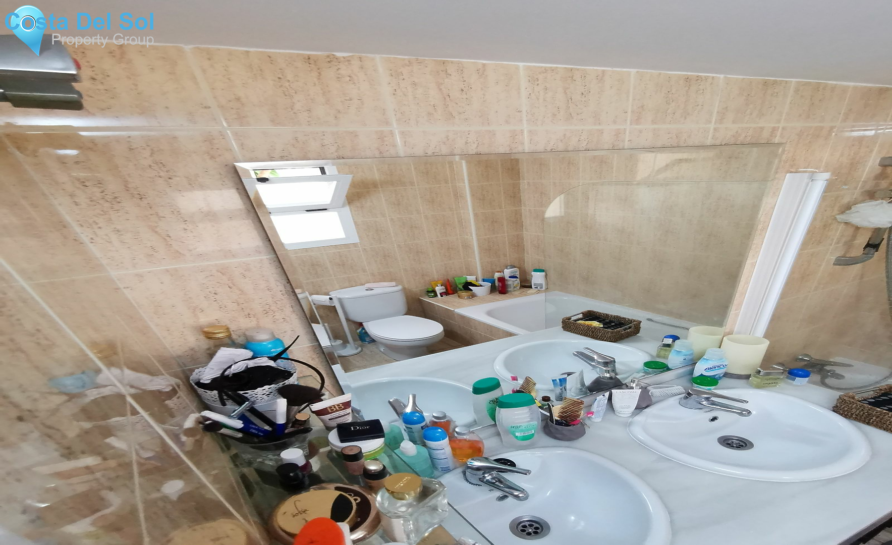 Middle Floor Apartment in Calahonda-1137260