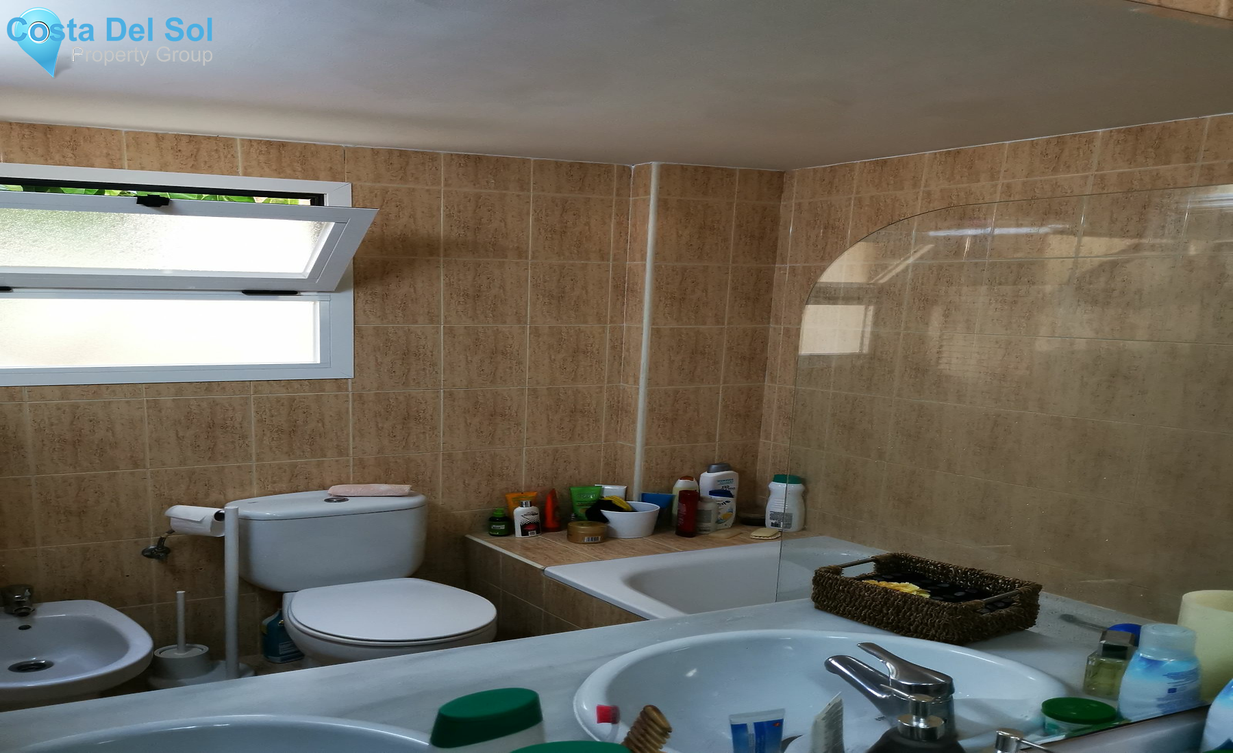 Middle Floor Apartment in Calahonda-1137261