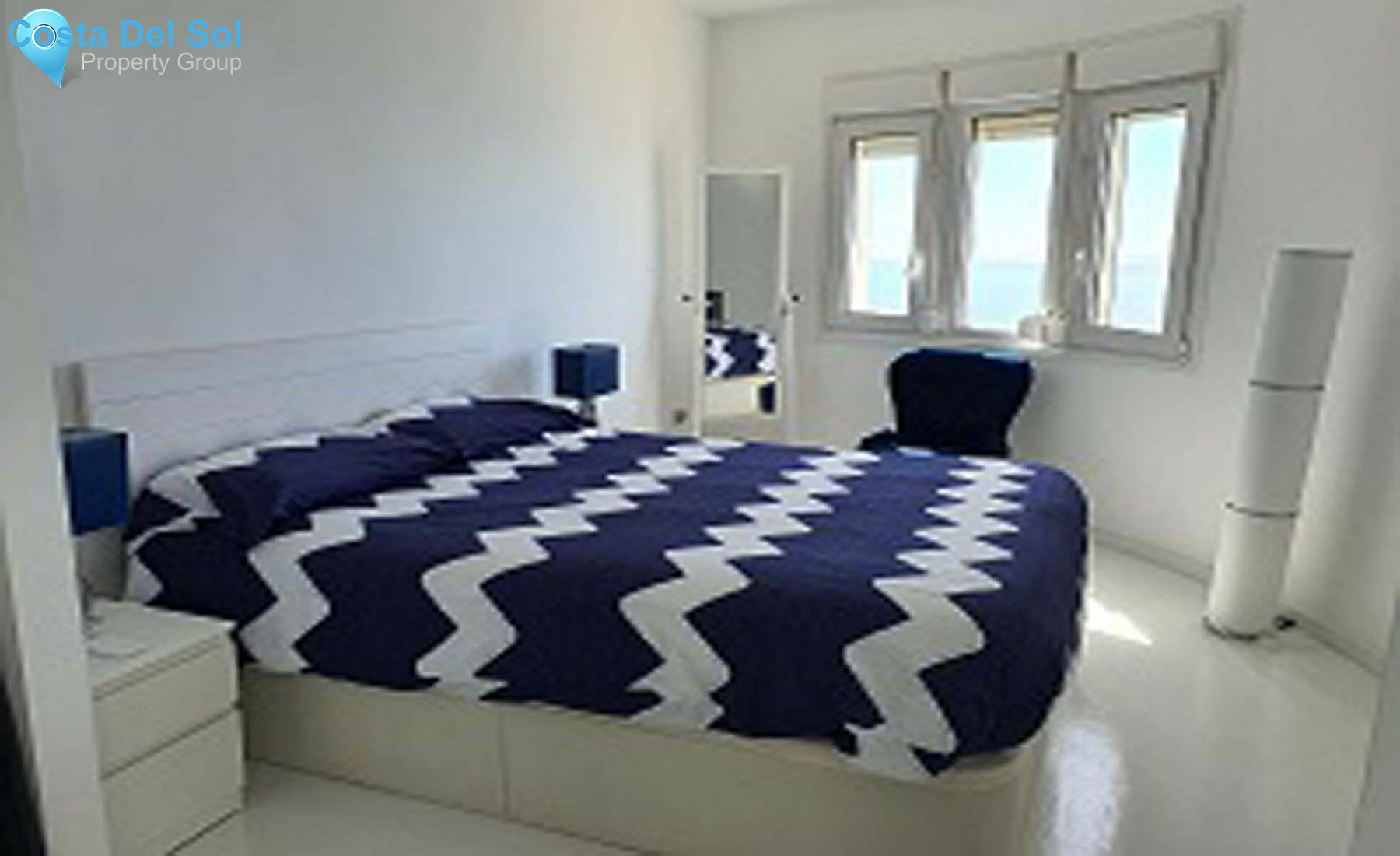 Middle Floor Apartment in Calahonda-1141116