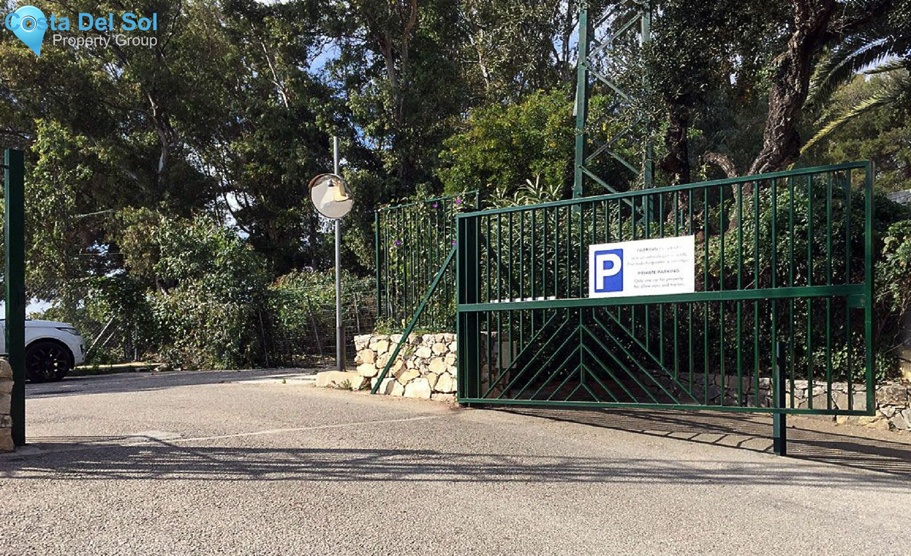 Middle Floor Apartment in Calahonda-1156889