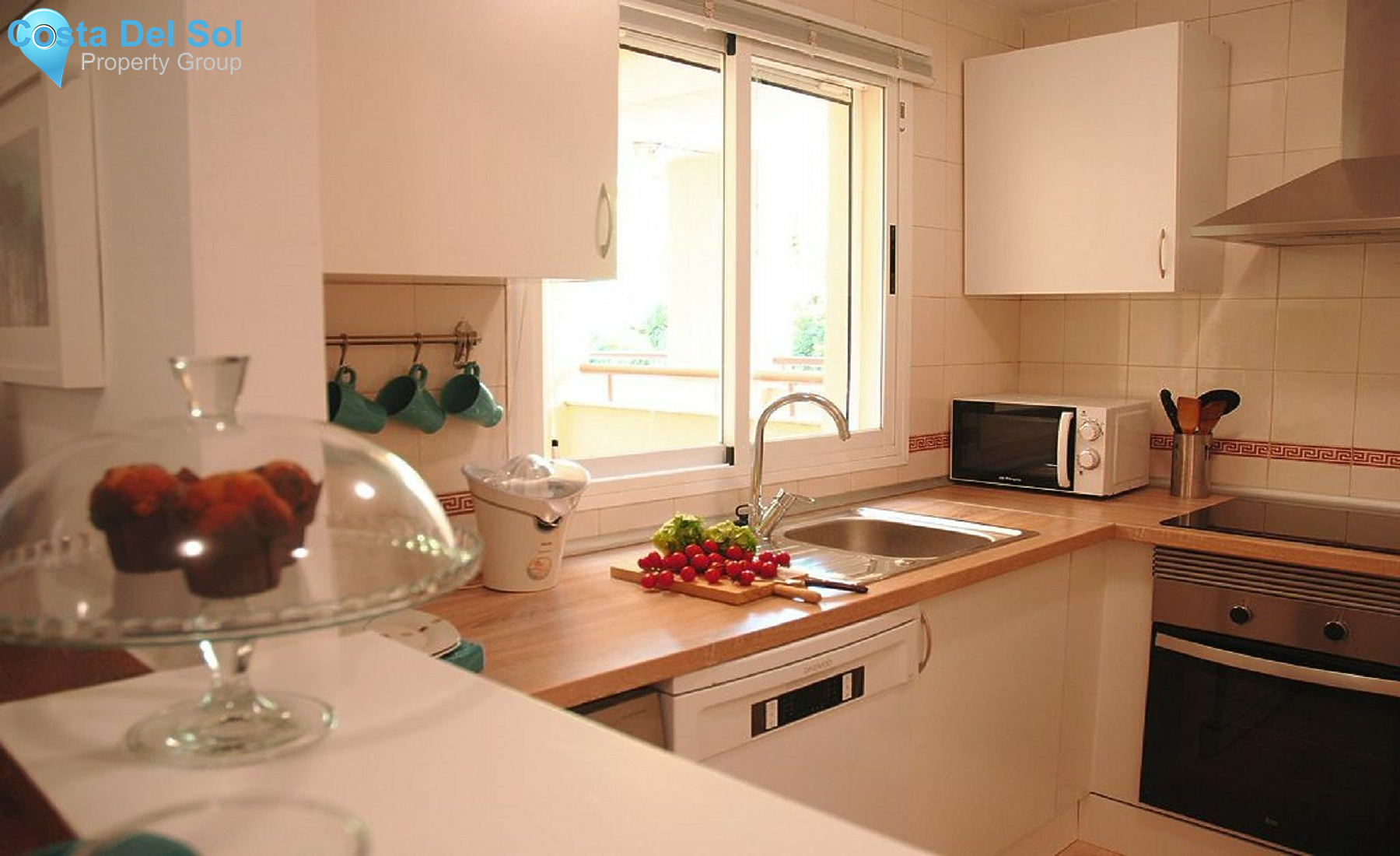 Middle Floor Apartment in Calahonda-1156881