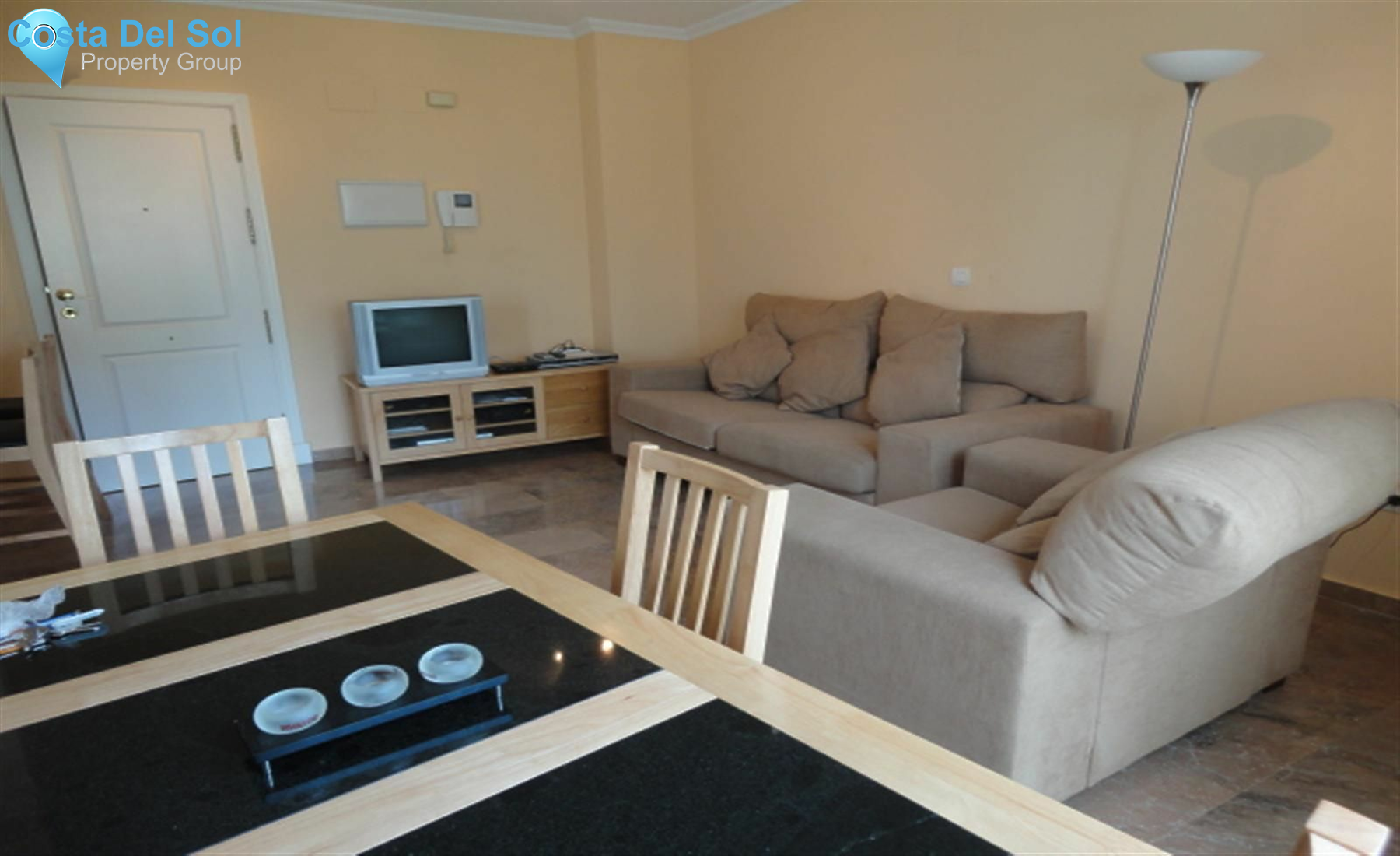 Middle Floor Apartment in Calahonda-1158162