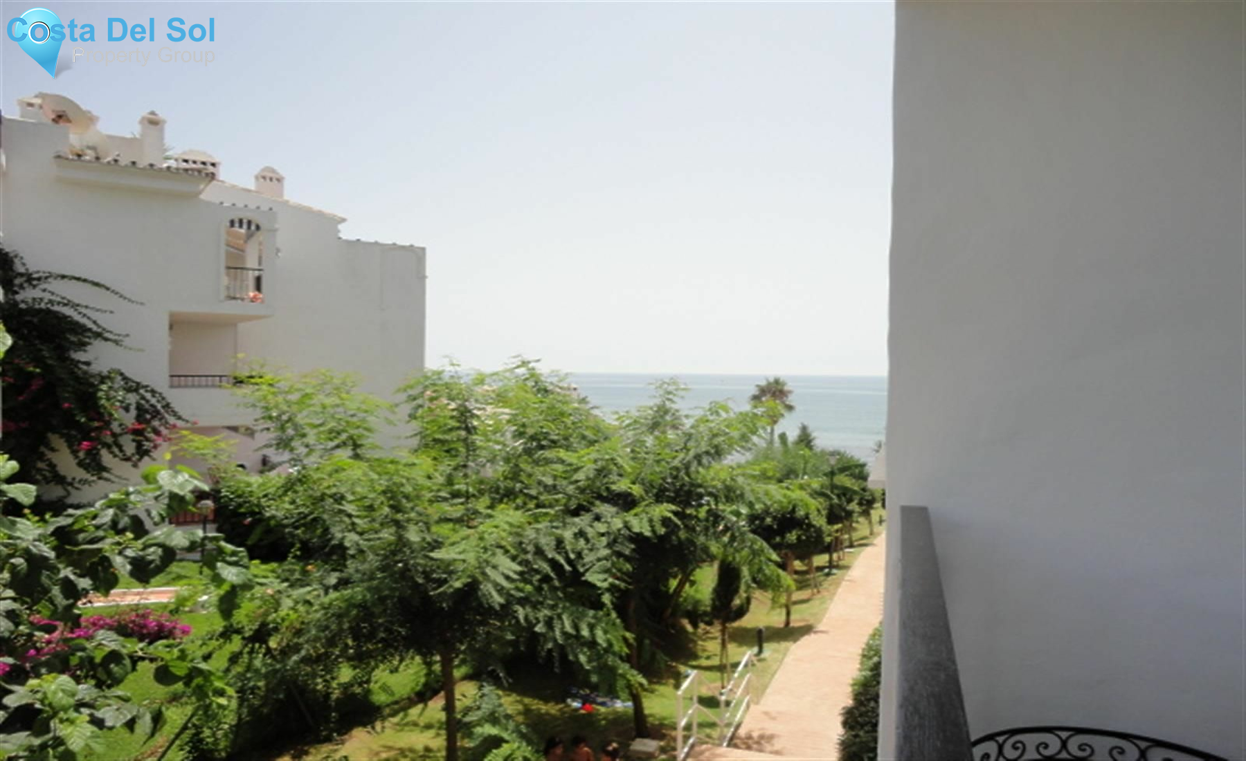 Middle Floor Apartment in Calahonda-1158164