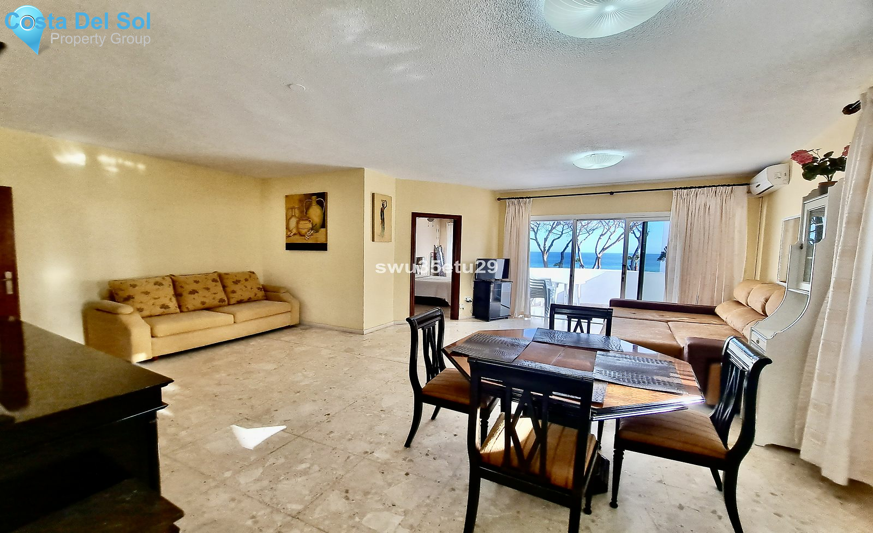 Middle Floor Apartment in Calahonda-1170911