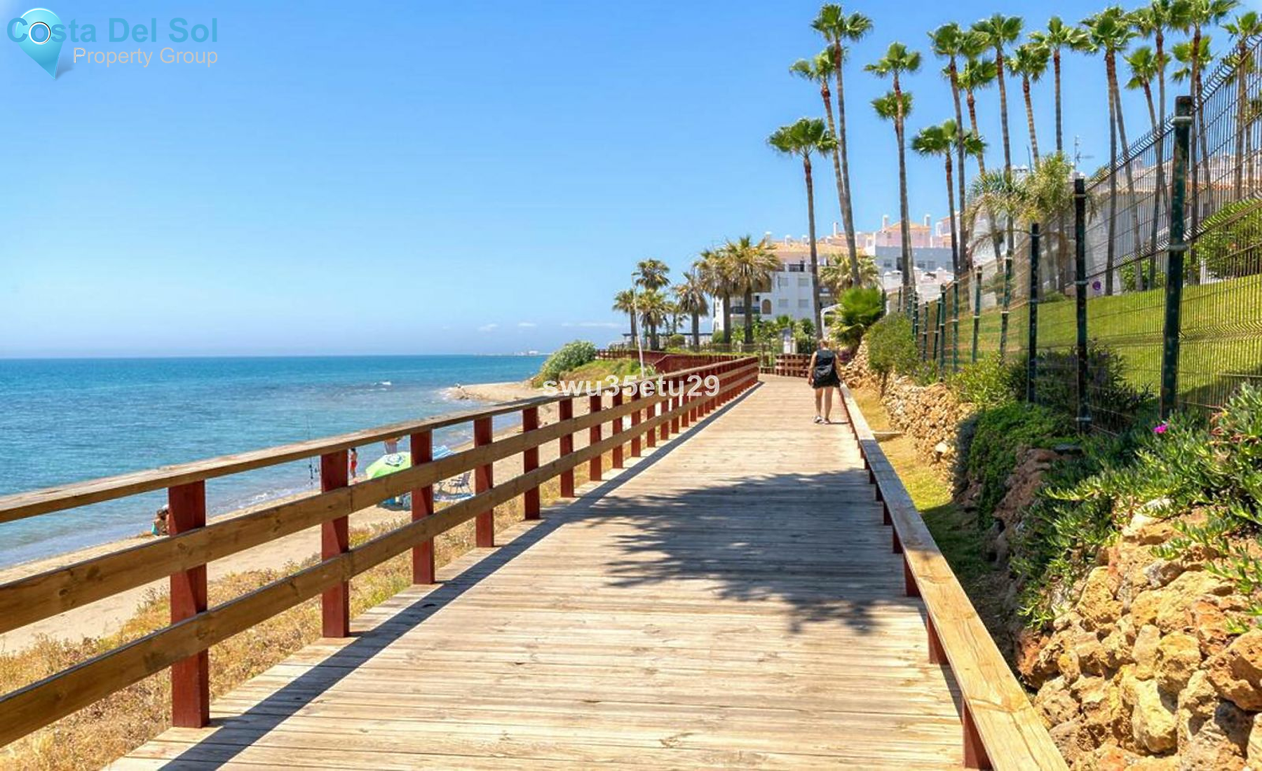 Middle Floor Apartment in Calahonda-1170917