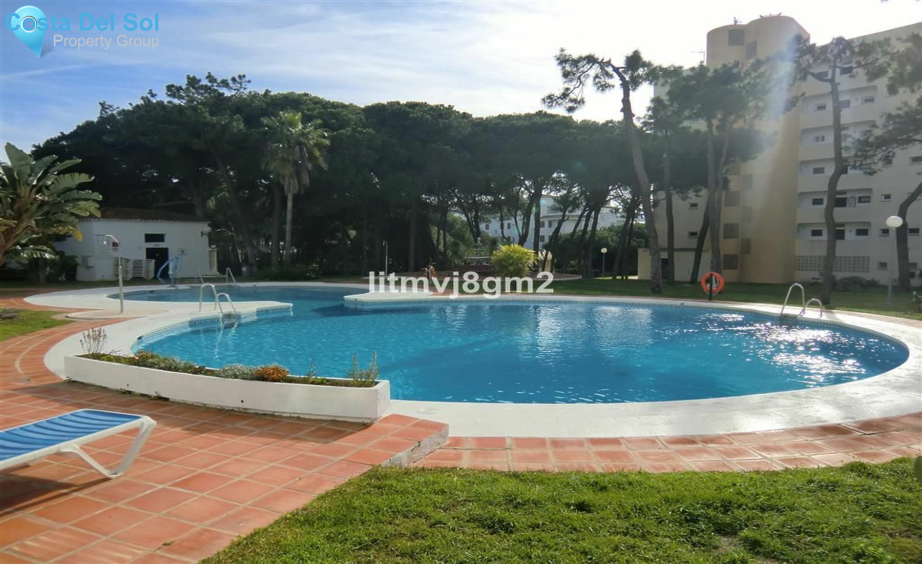Middle Floor Apartment in Calahonda-1171549