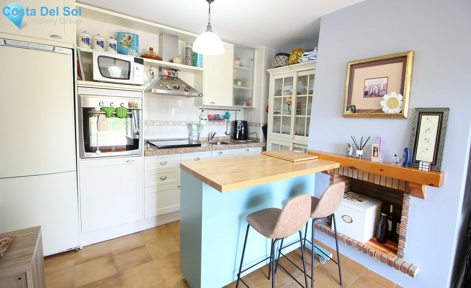 Middle Floor Apartment in Calahonda-1180155