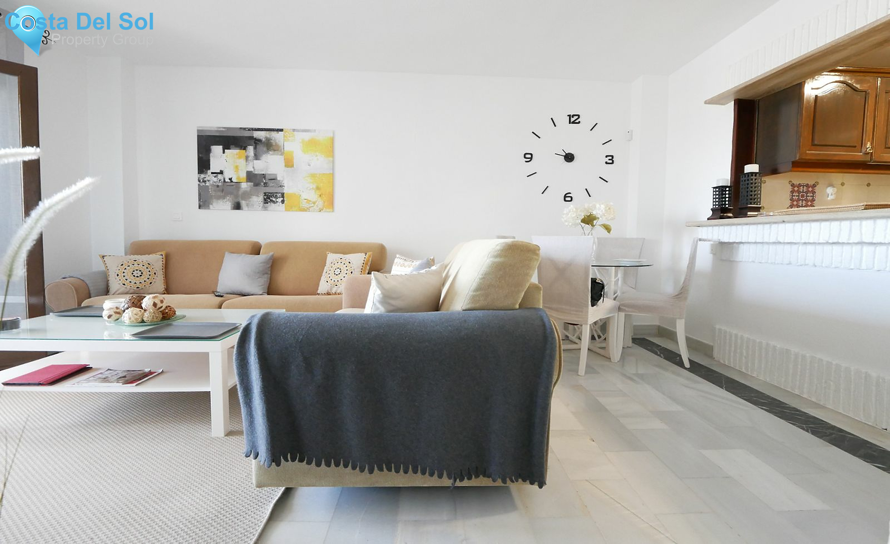 Middle Floor Apartment in Calahonda-1212877