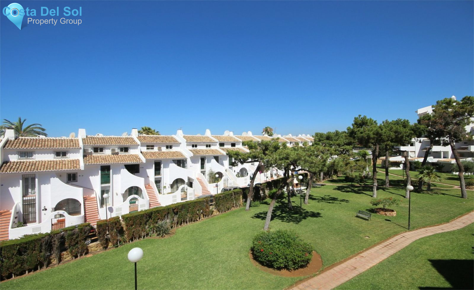 Middle Floor Apartment in Calahonda-1212886