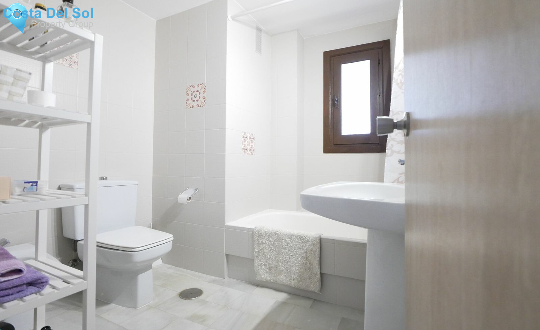 Middle Floor Apartment in Calahonda-1212892