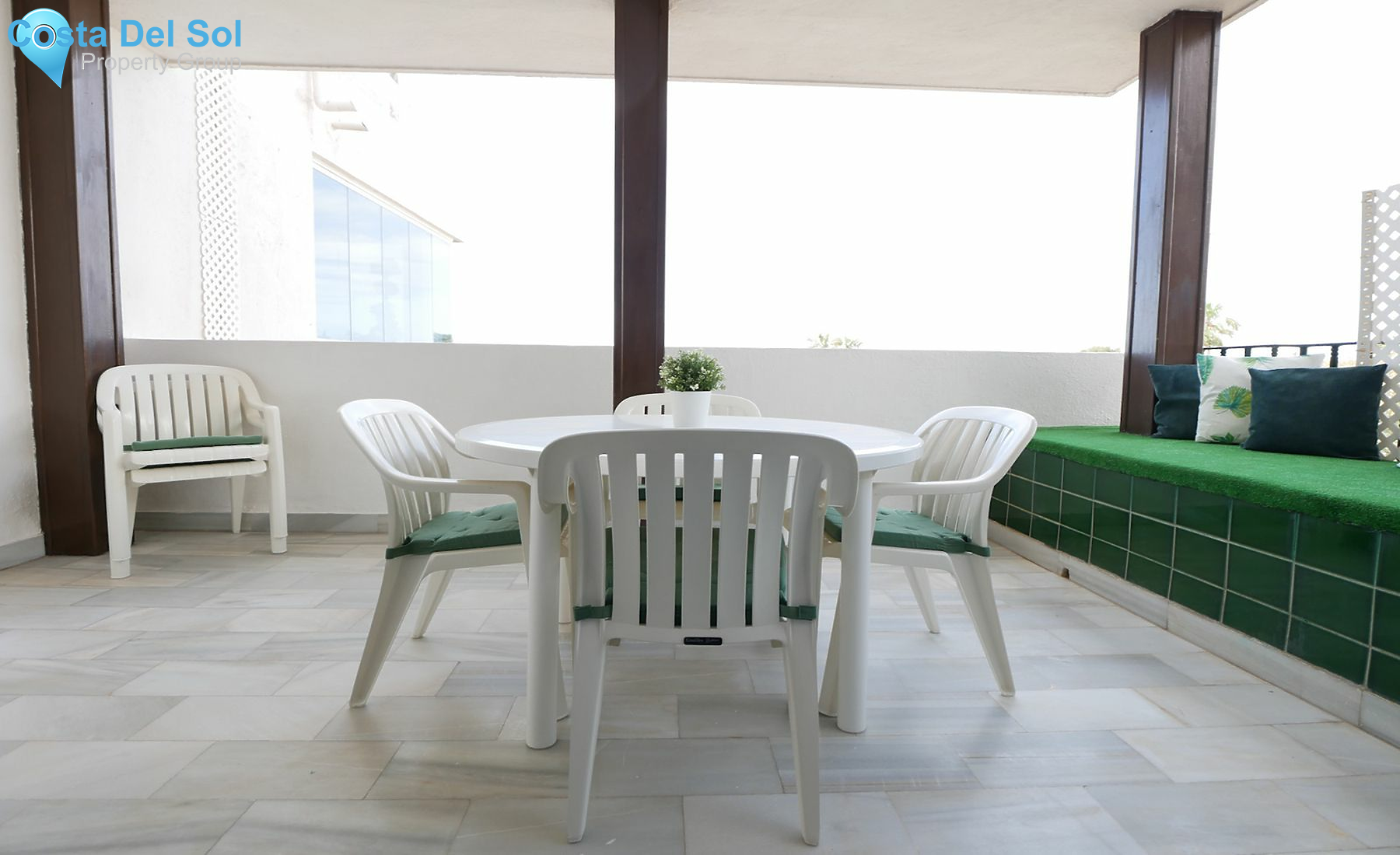 Middle Floor Apartment in Calahonda-1212894