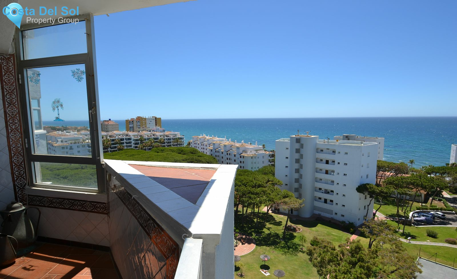 Middle Floor Apartment in Calahonda-1423801
