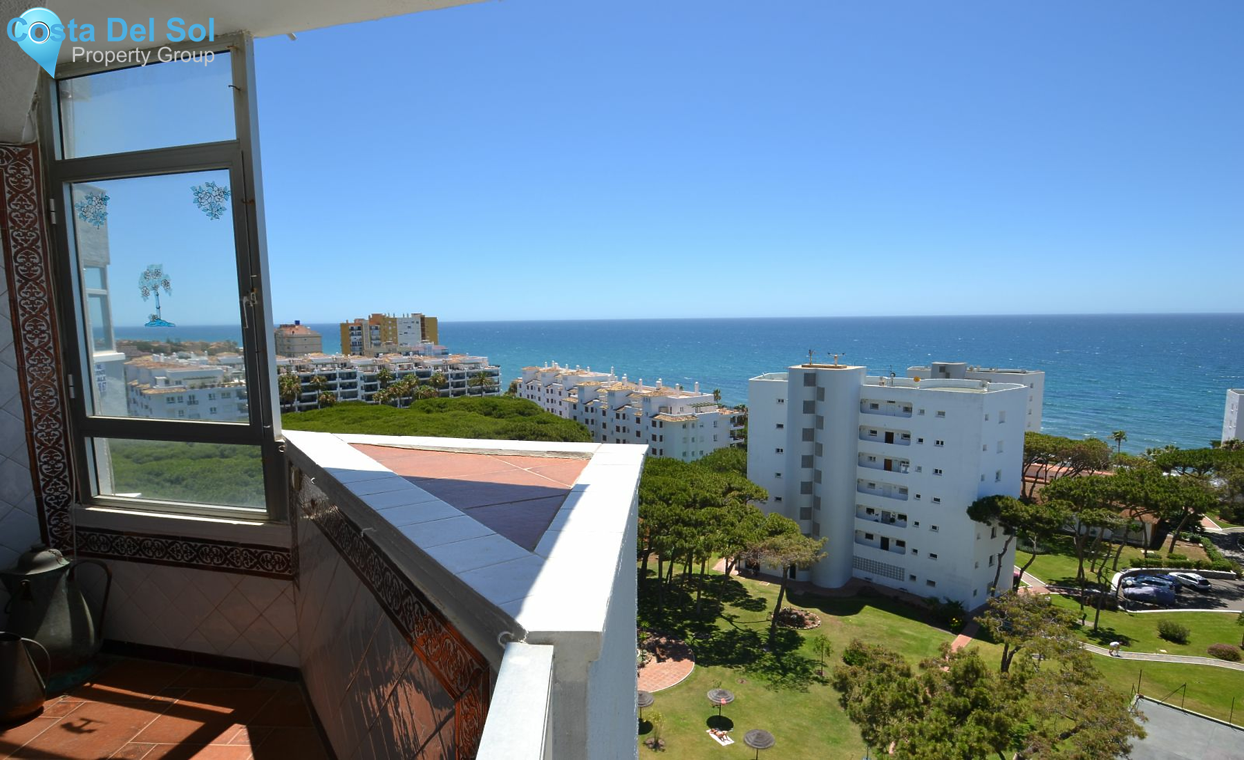 Middle Floor Apartment in Calahonda-1423804