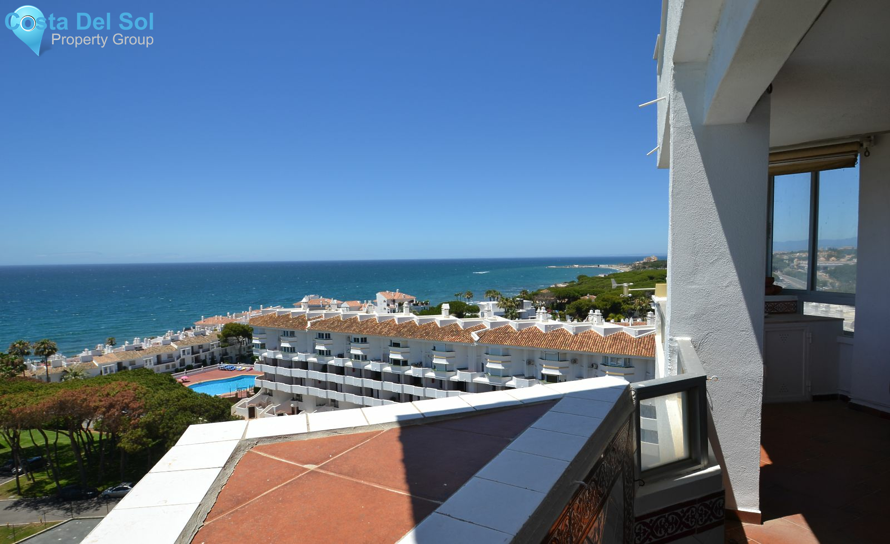 Middle Floor Apartment in Calahonda-1423811