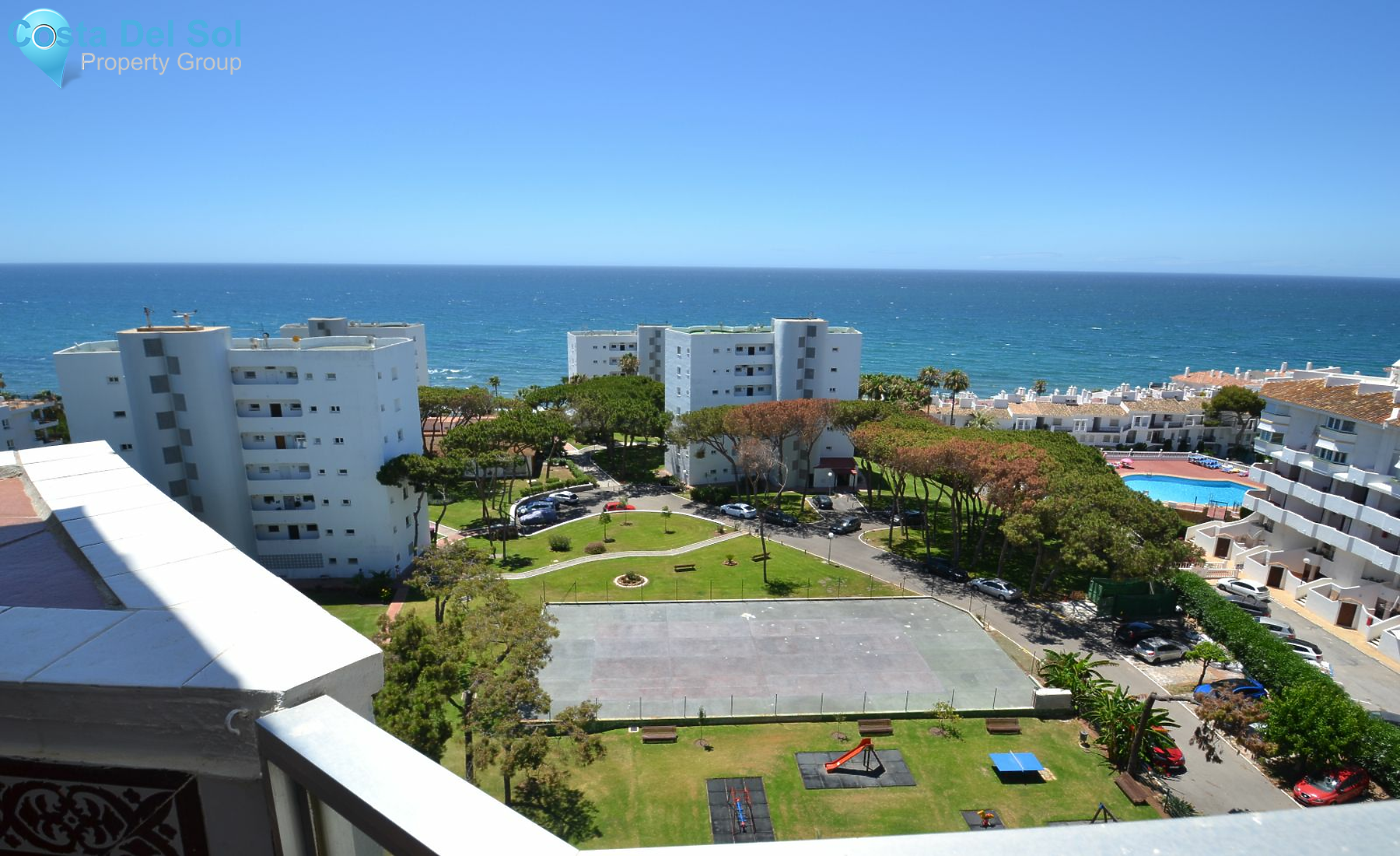 Middle Floor Apartment in Calahonda-1423800