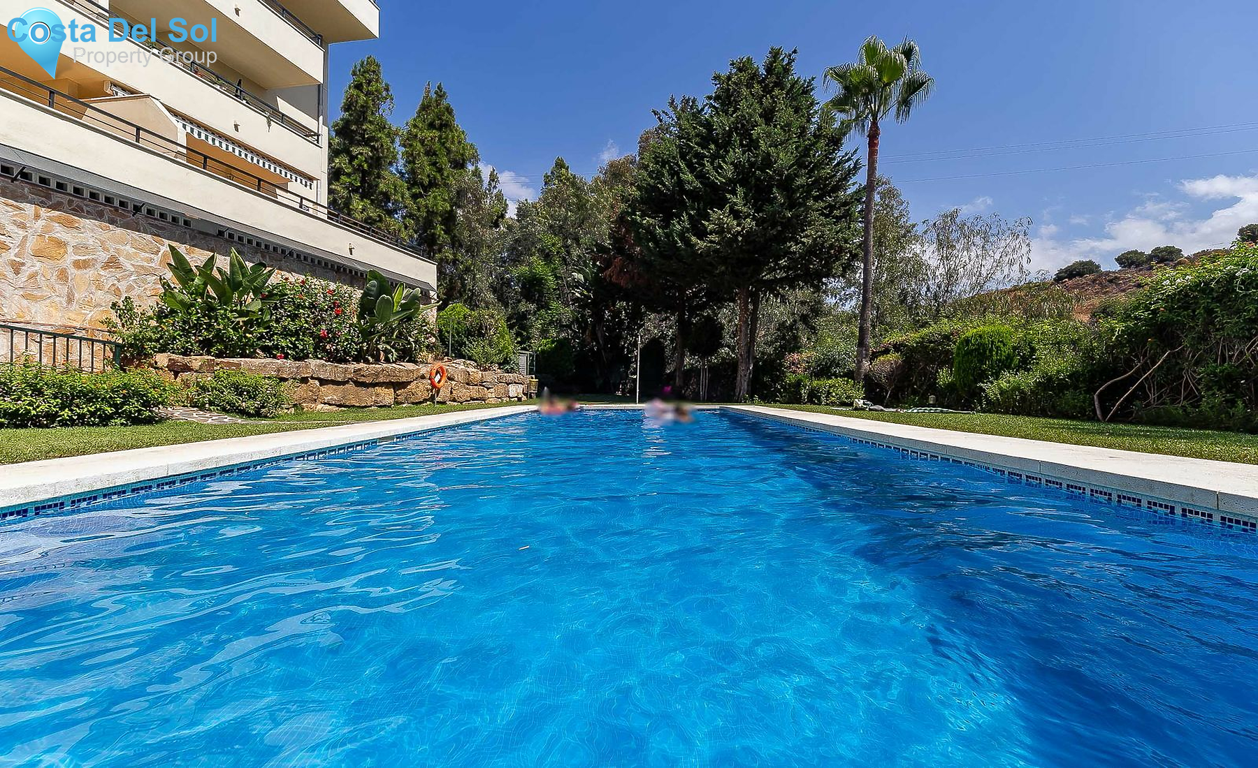 Middle Floor Apartment in Calahonda-1494878