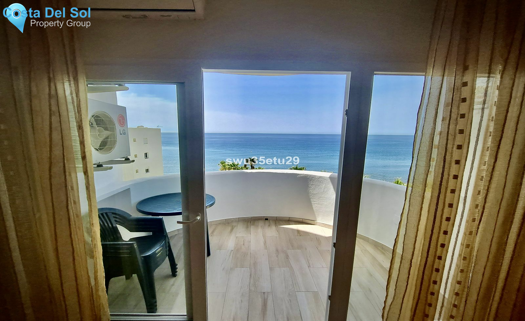 Middle Floor Apartment in Calahonda