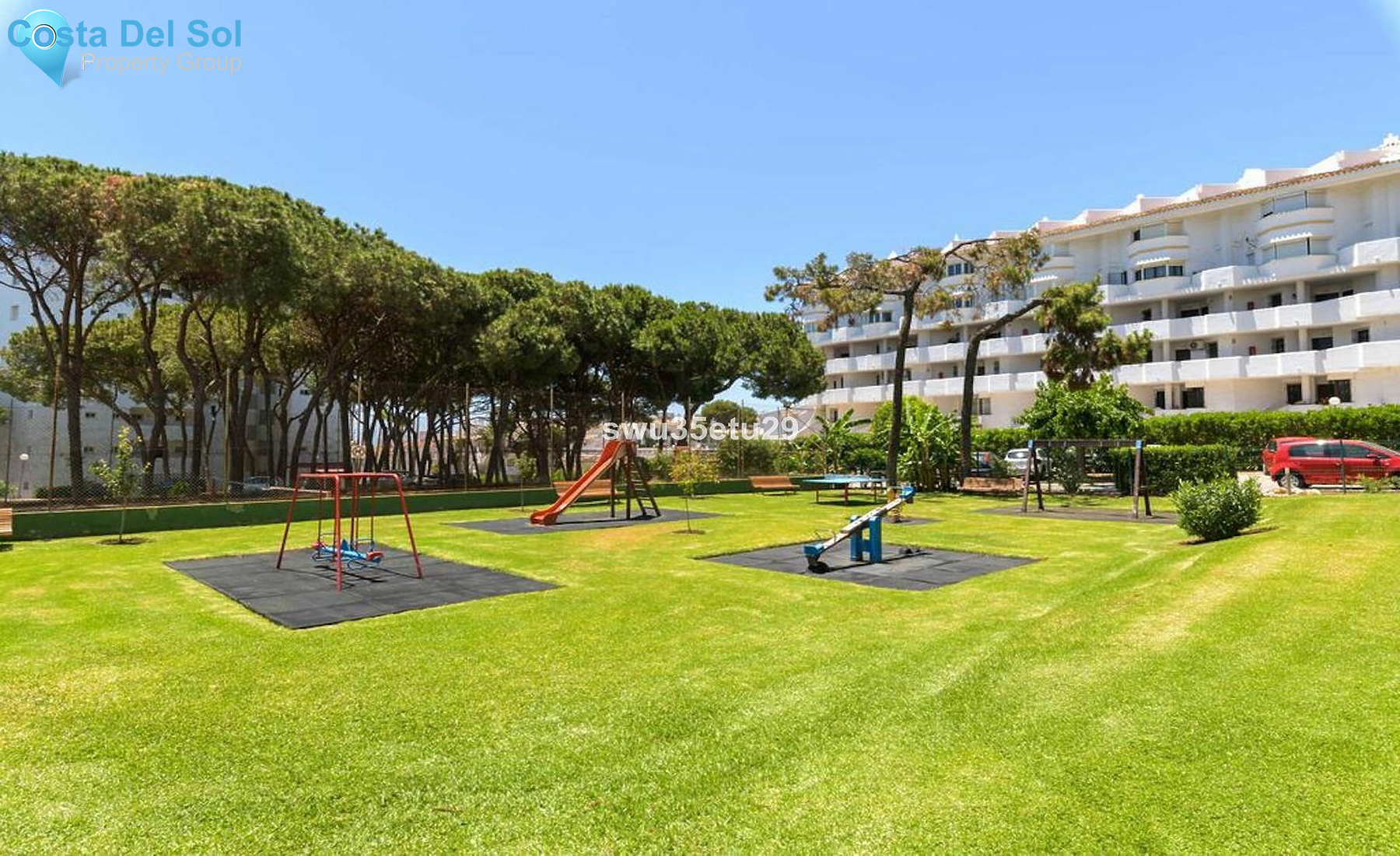 Middle Floor Apartment in Calahonda-1552138