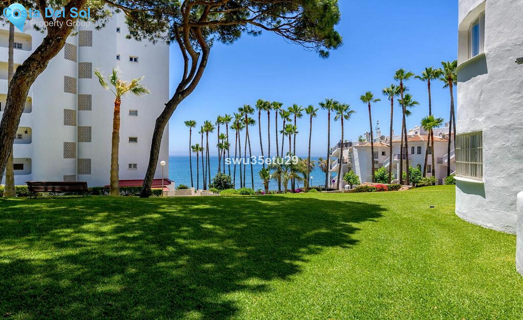 Middle Floor Apartment in Calahonda-1552139