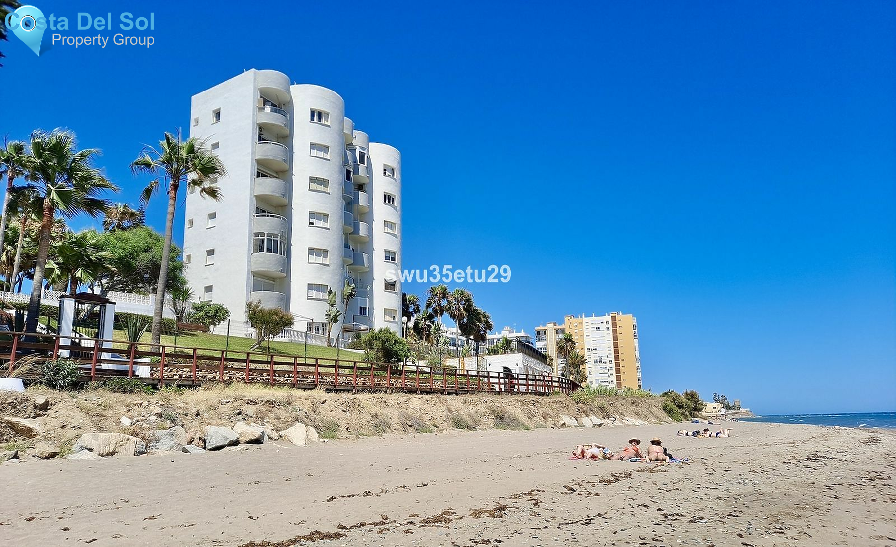 Middle Floor Apartment in Calahonda-1552144