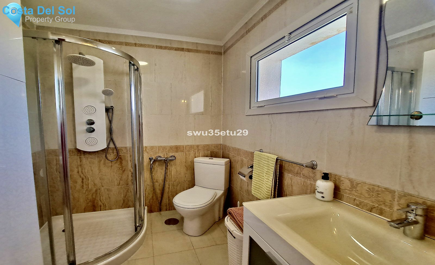 Middle Floor Apartment in Calahonda-1552136