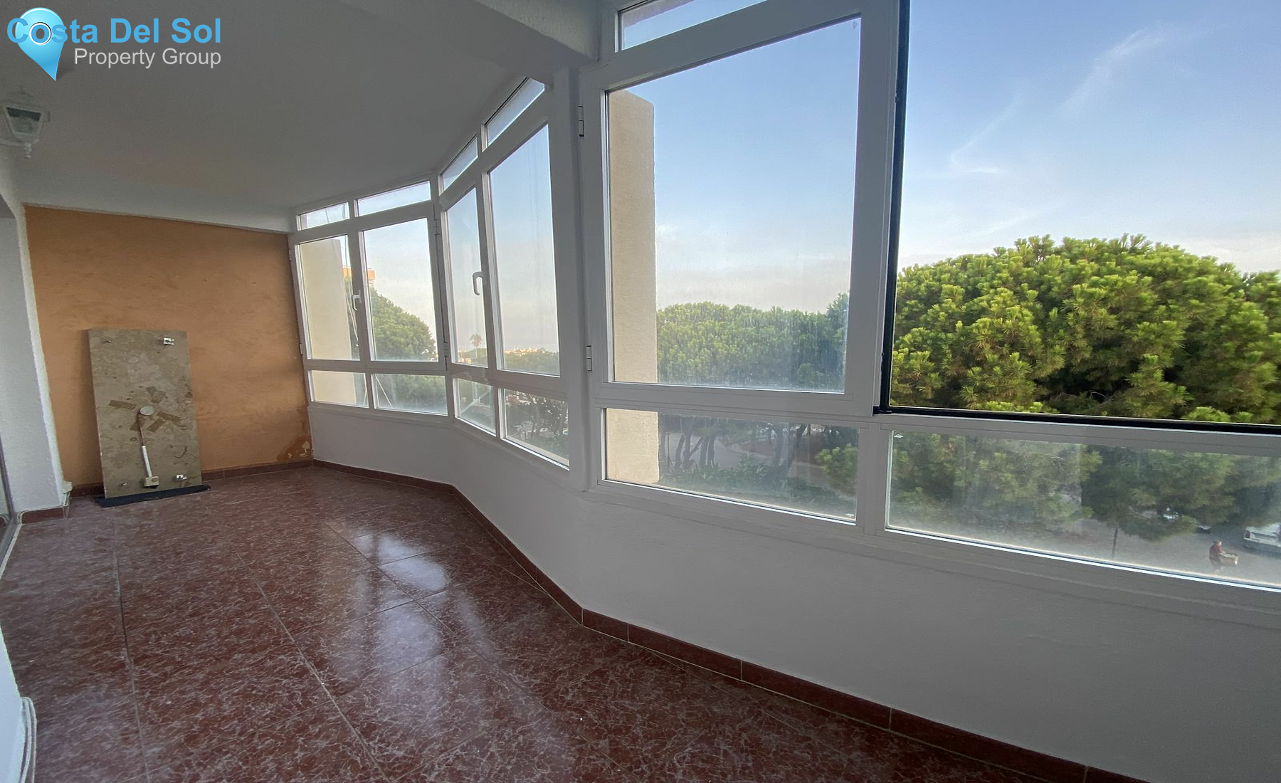 Middle Floor Apartment in Calahonda