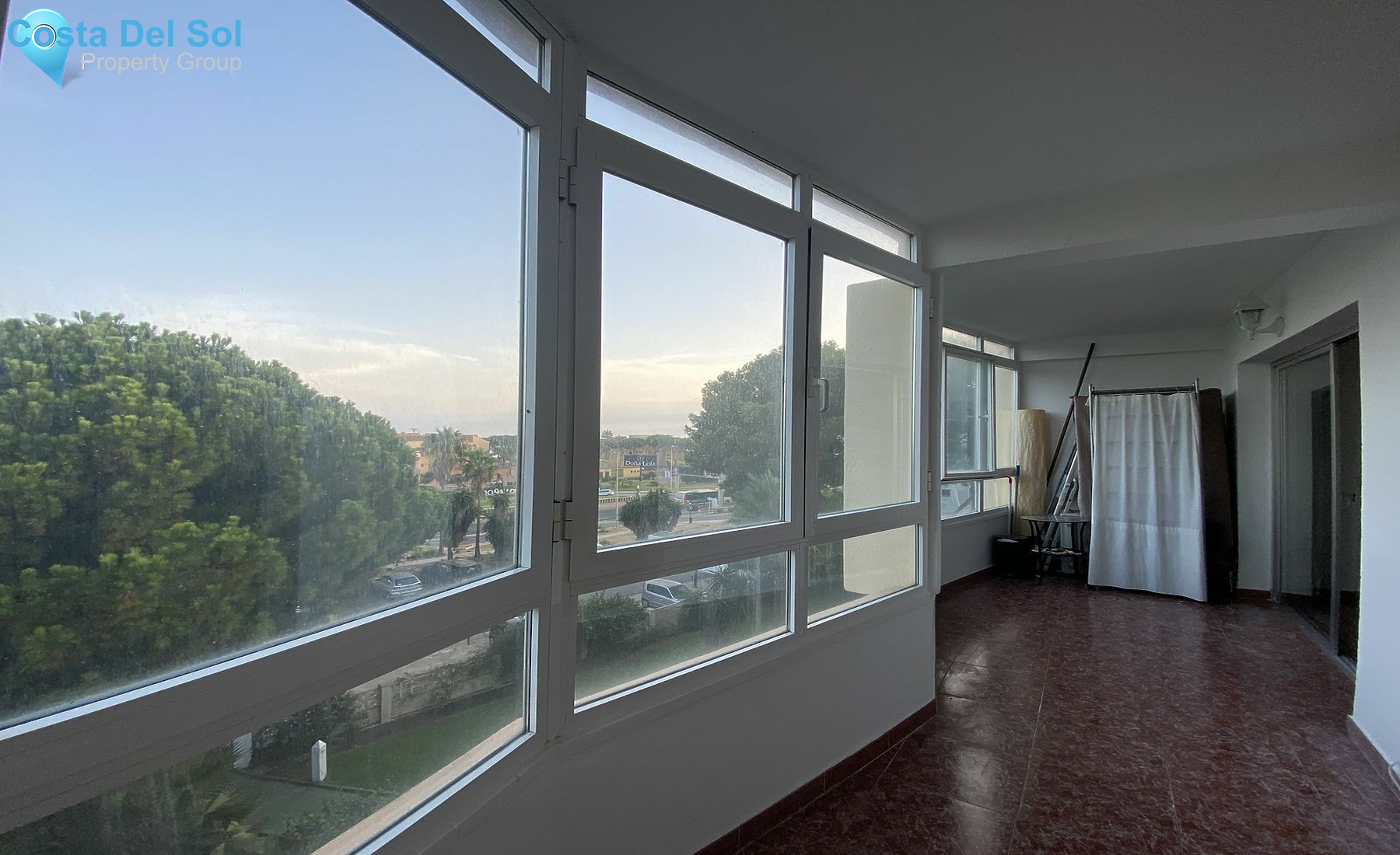 Middle Floor Apartment in Calahonda-1553968