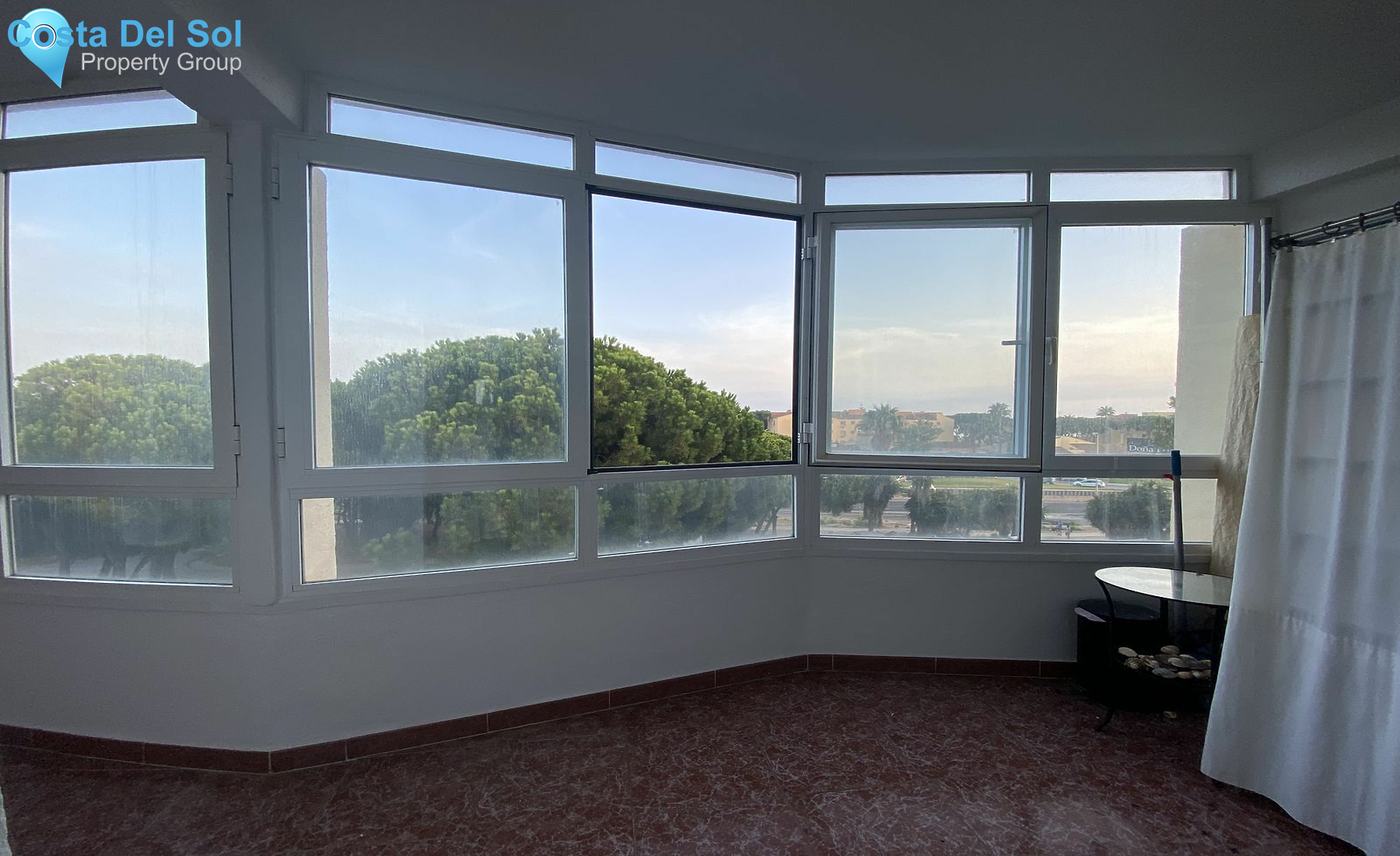 Middle Floor Apartment in Calahonda-1553978
