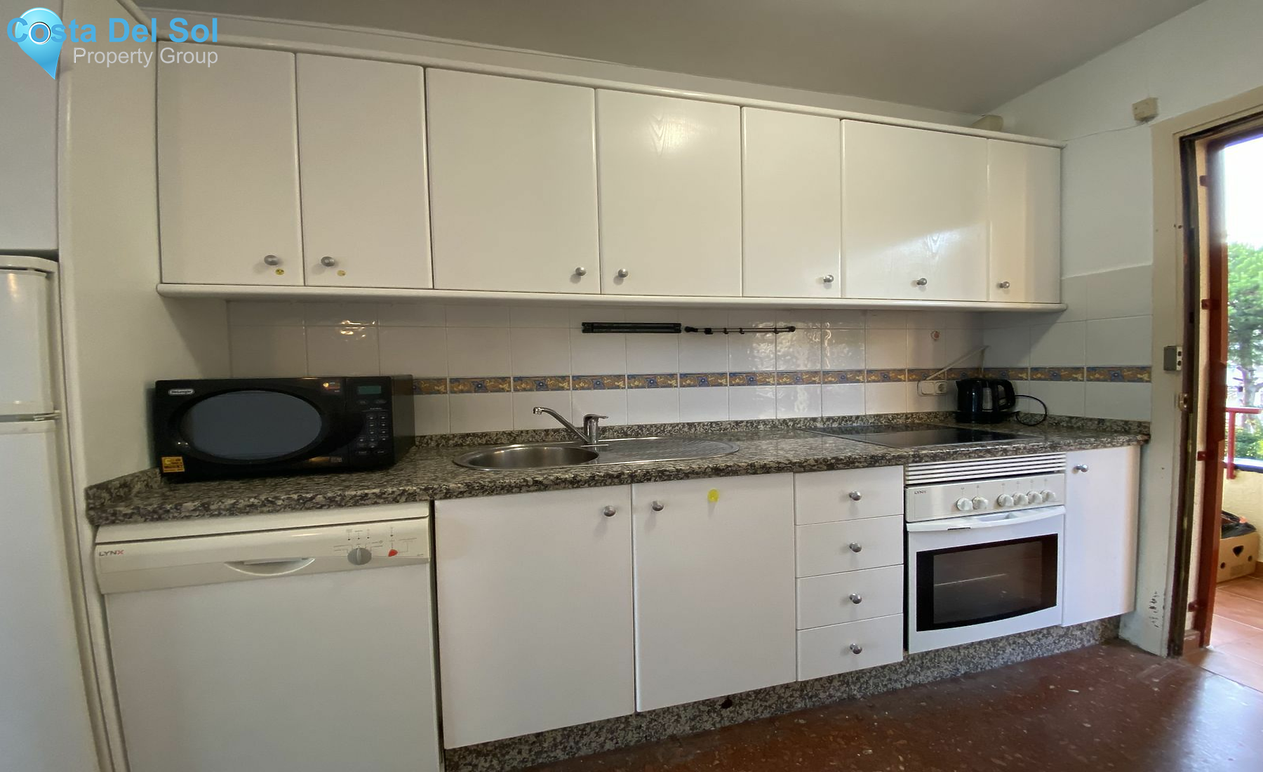 Middle Floor Apartment in Calahonda-1553970