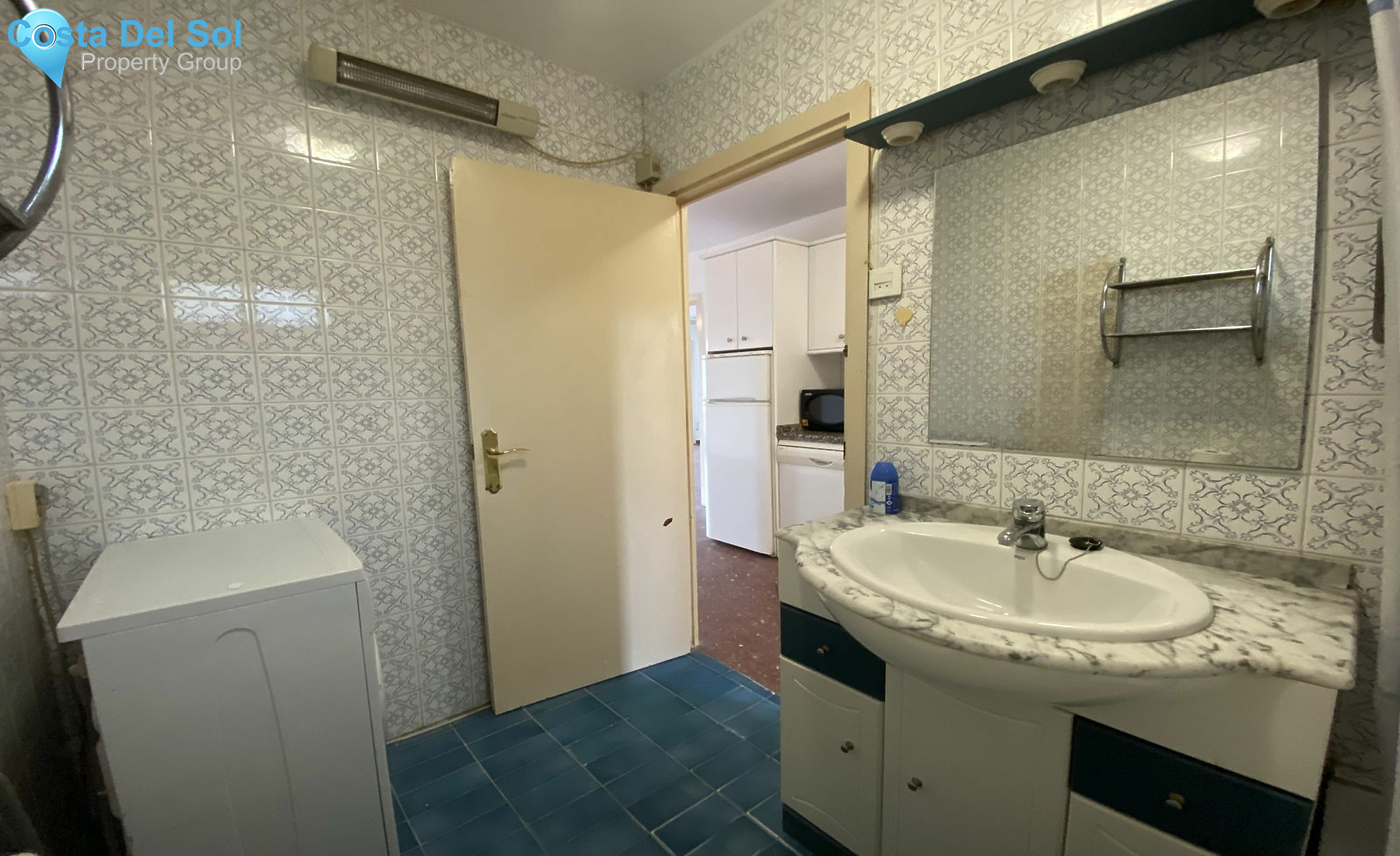 Middle Floor Apartment in Calahonda-1553976