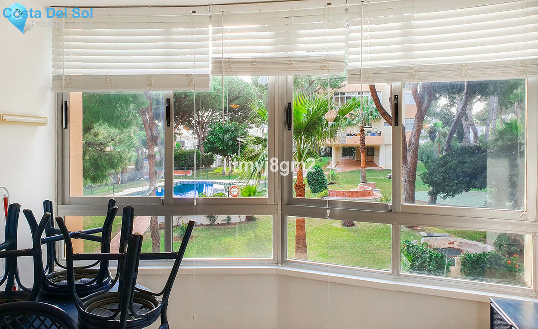 Middle Floor Apartment in Calypso-1326816