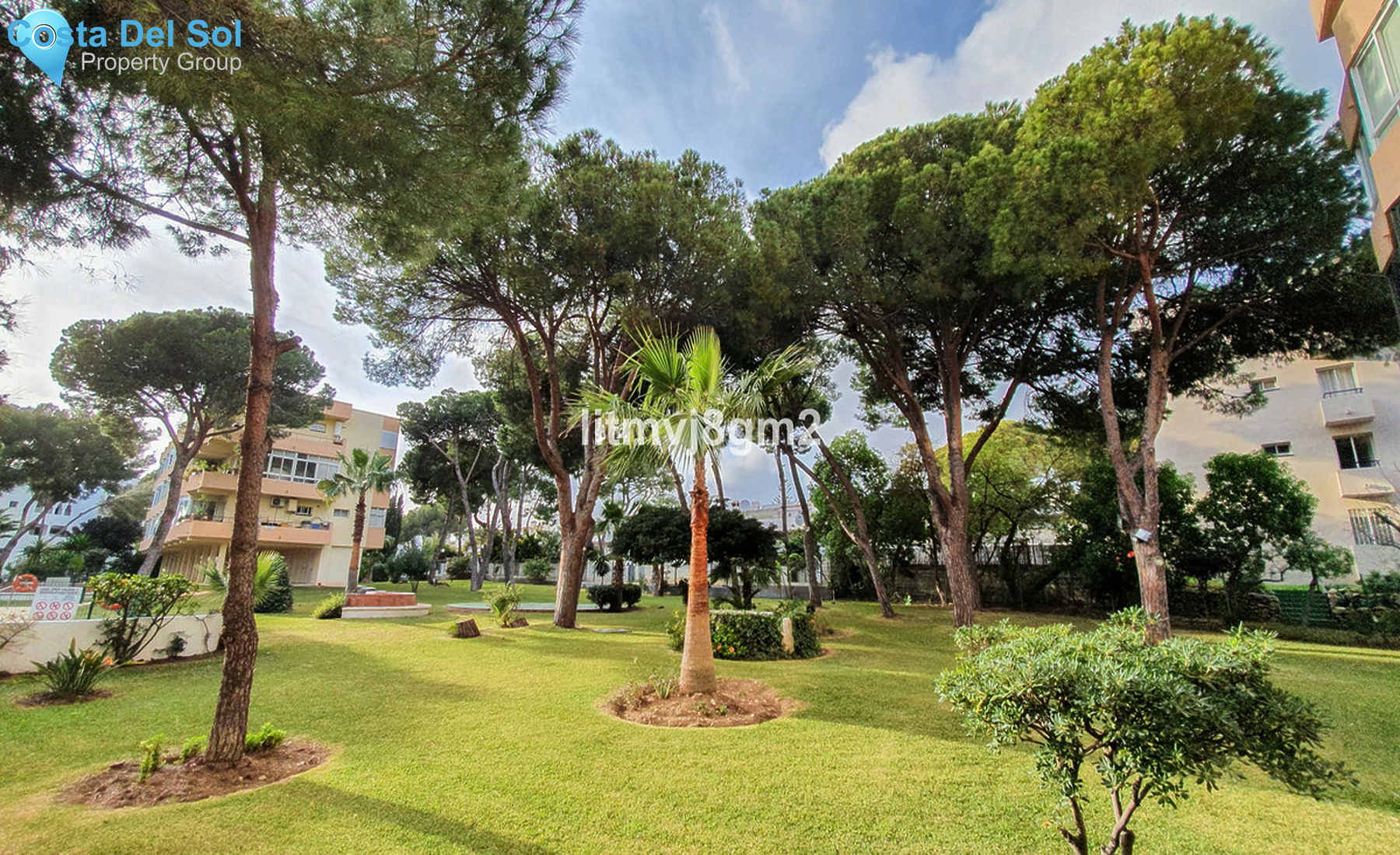 Middle Floor Apartment in Calypso-1326817