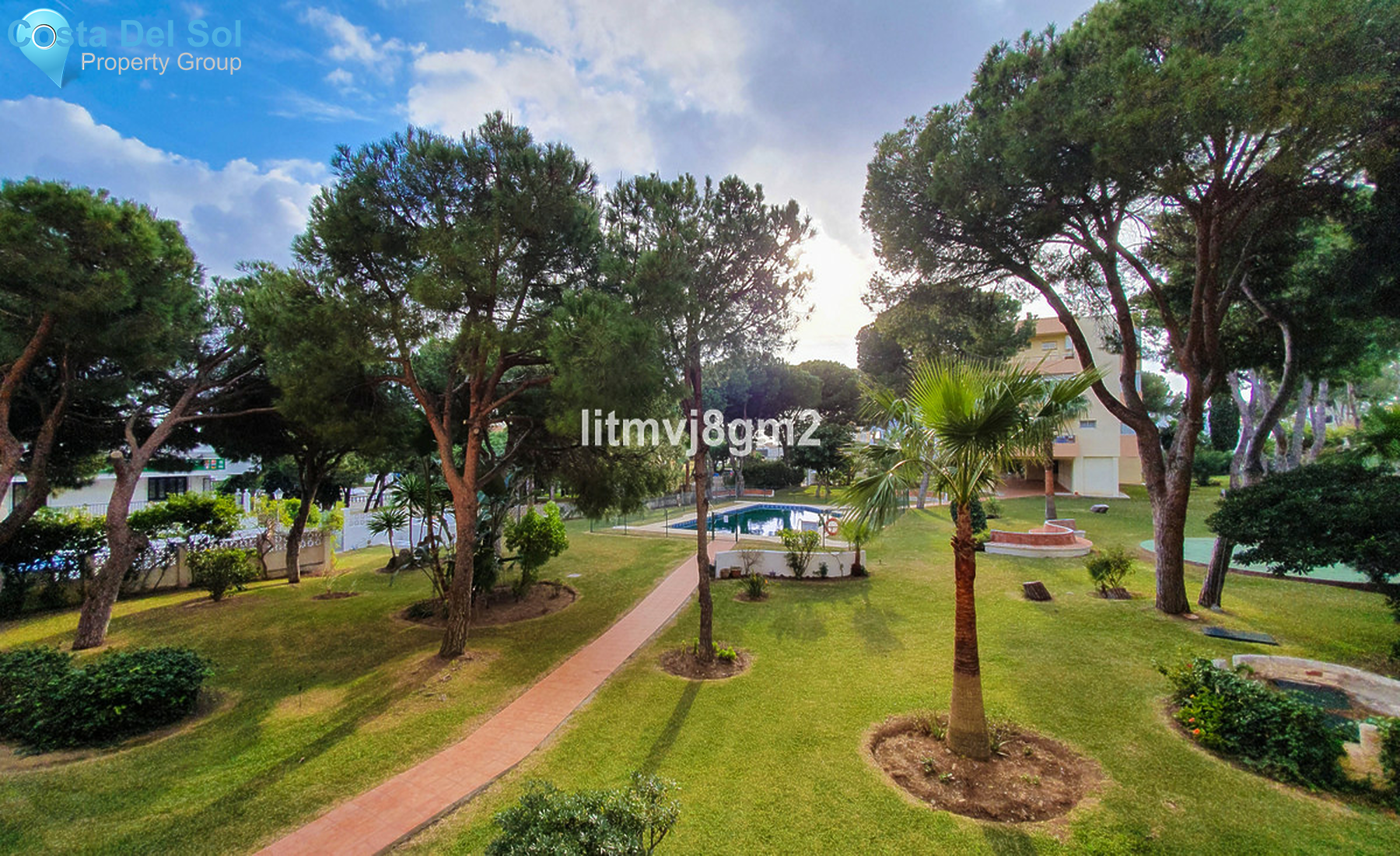 Middle Floor Apartment in Calypso-1326824