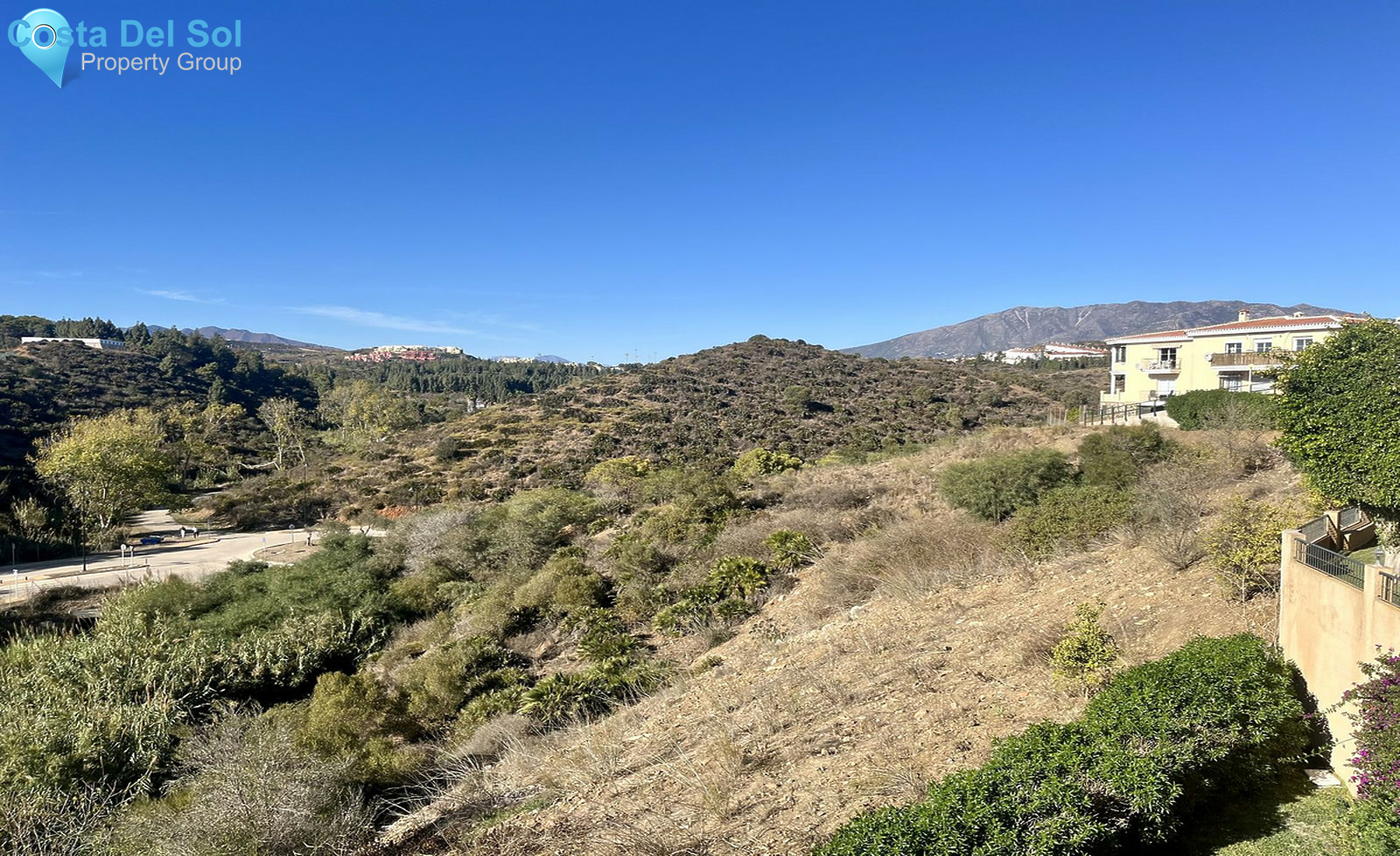 Middle Floor Apartment in El Faro-1560880