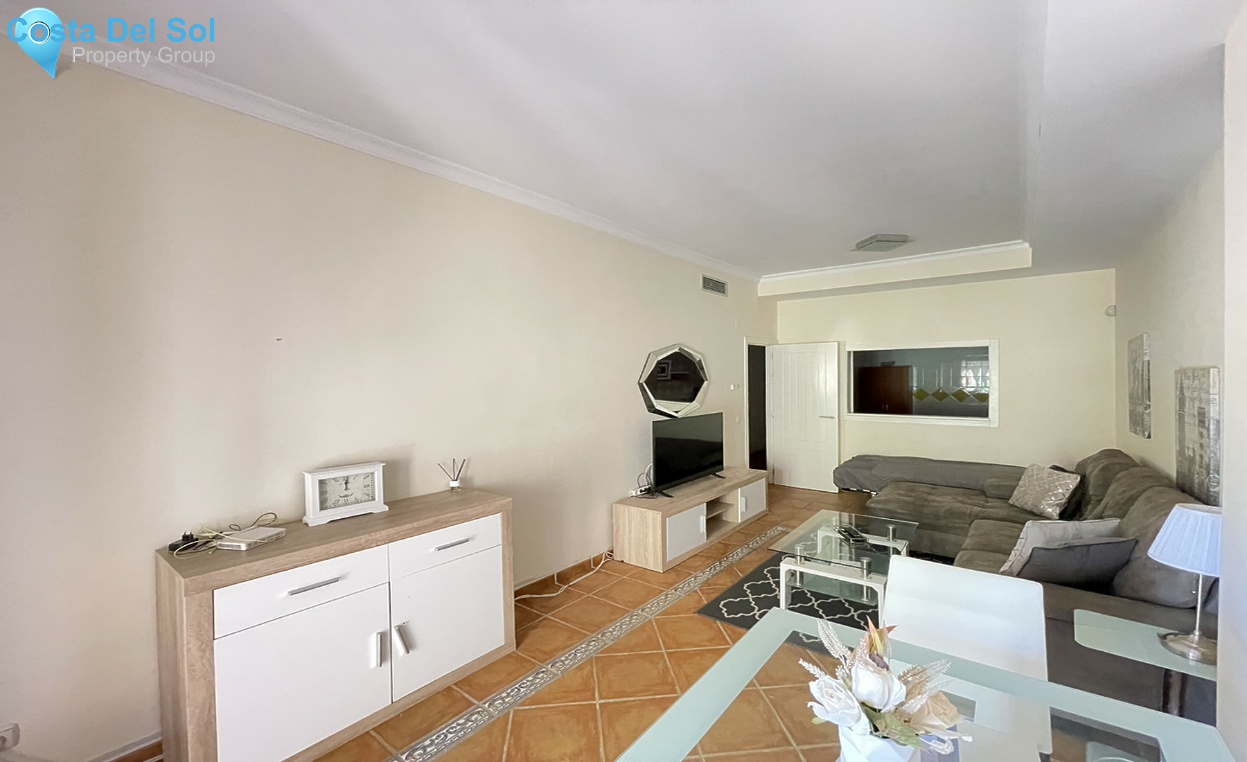 Middle Floor Apartment in El Paraiso-1308105
